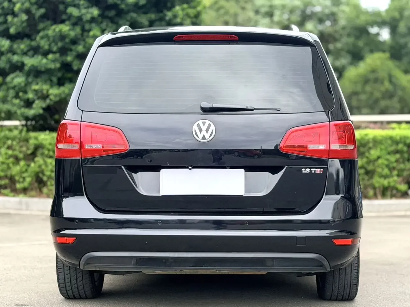 Volkswagen Sharon