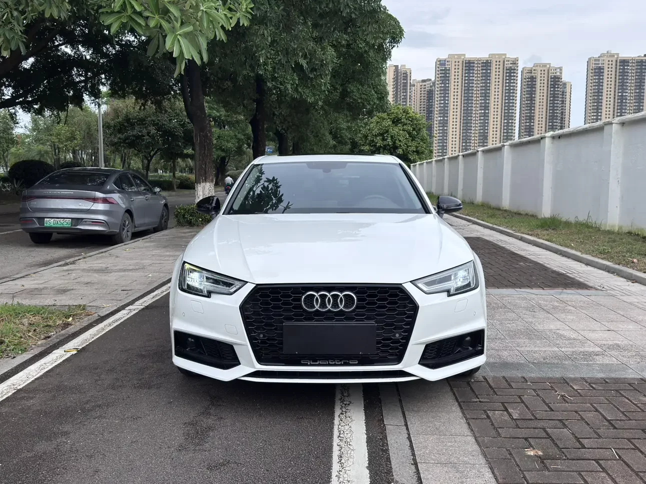 Audi A4L  из Китая