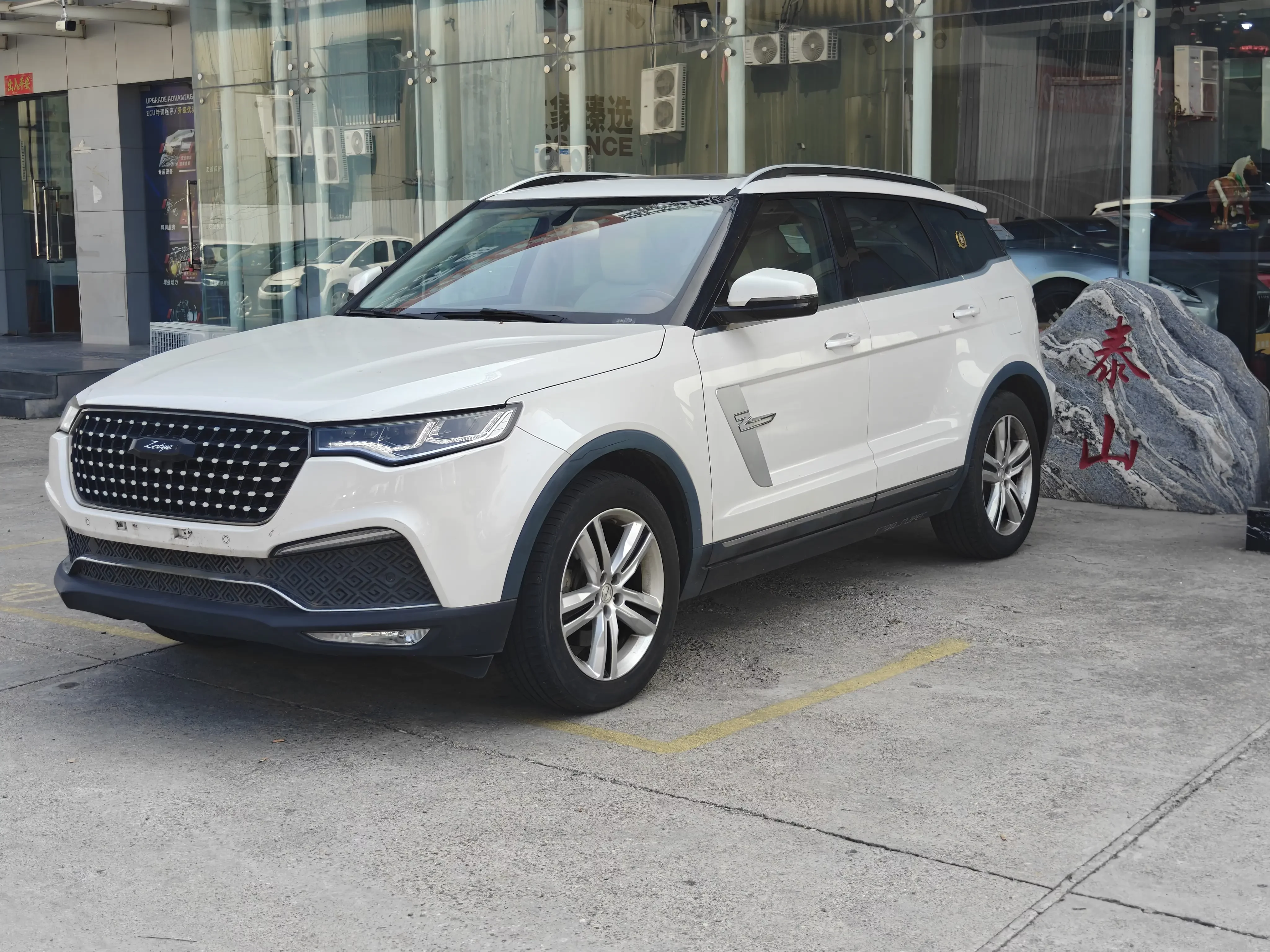 Zotye T700  из Китая