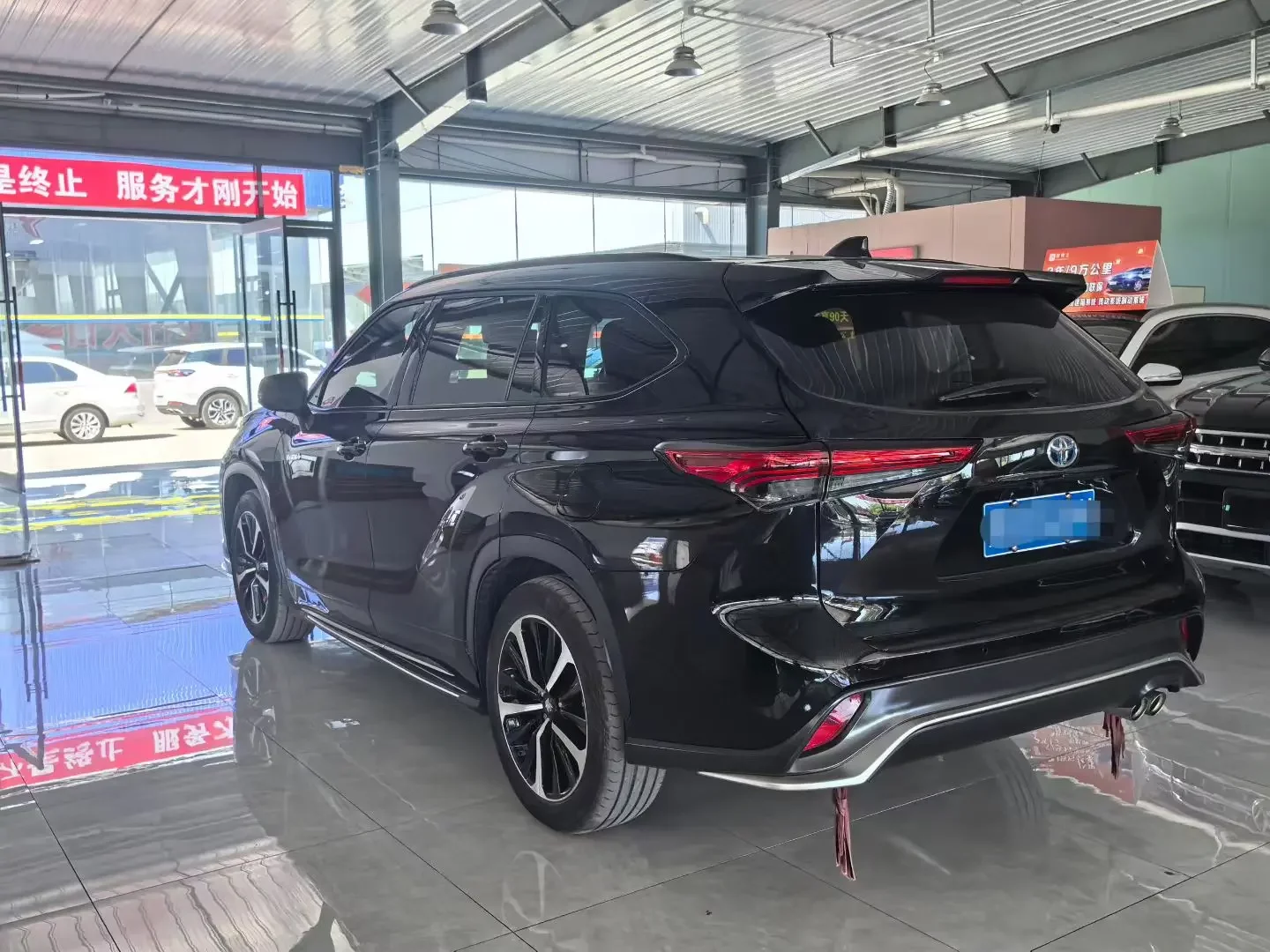 Toyota Crown Kluger