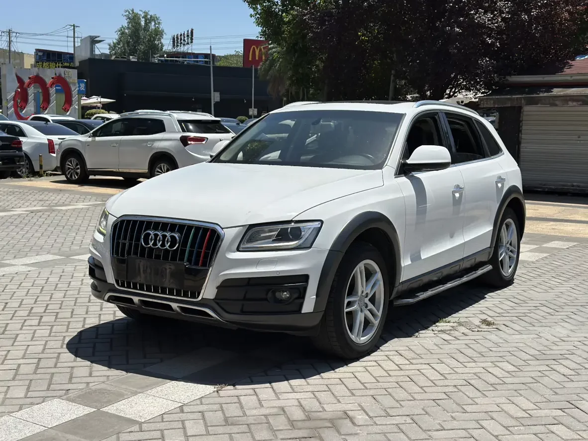 Audi Q5  из Китая
