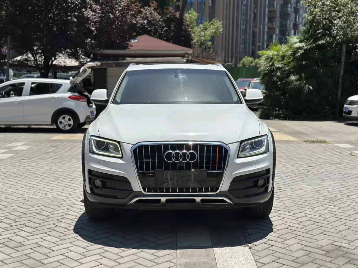 Audi Q5  из Китая