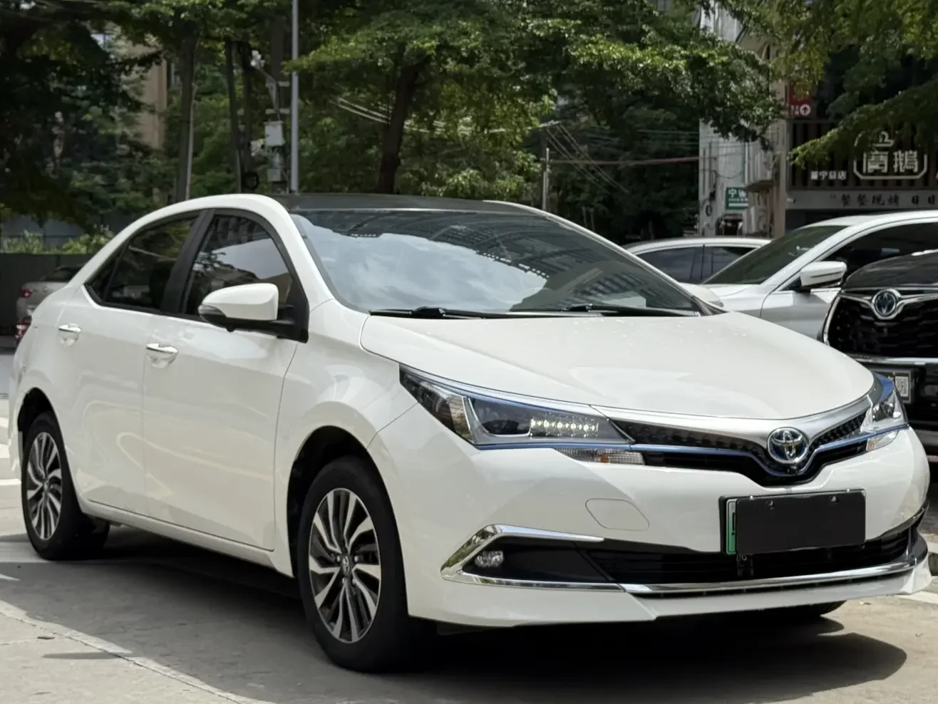 Toyota Corolla Dual Engine E+