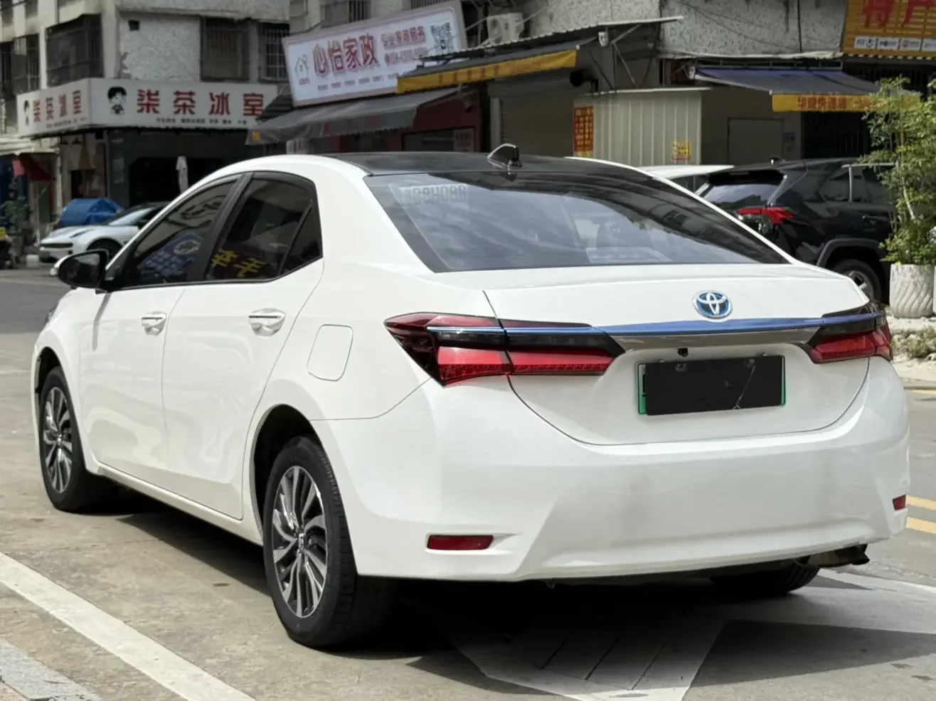 Toyota Corolla Dual Engine E+