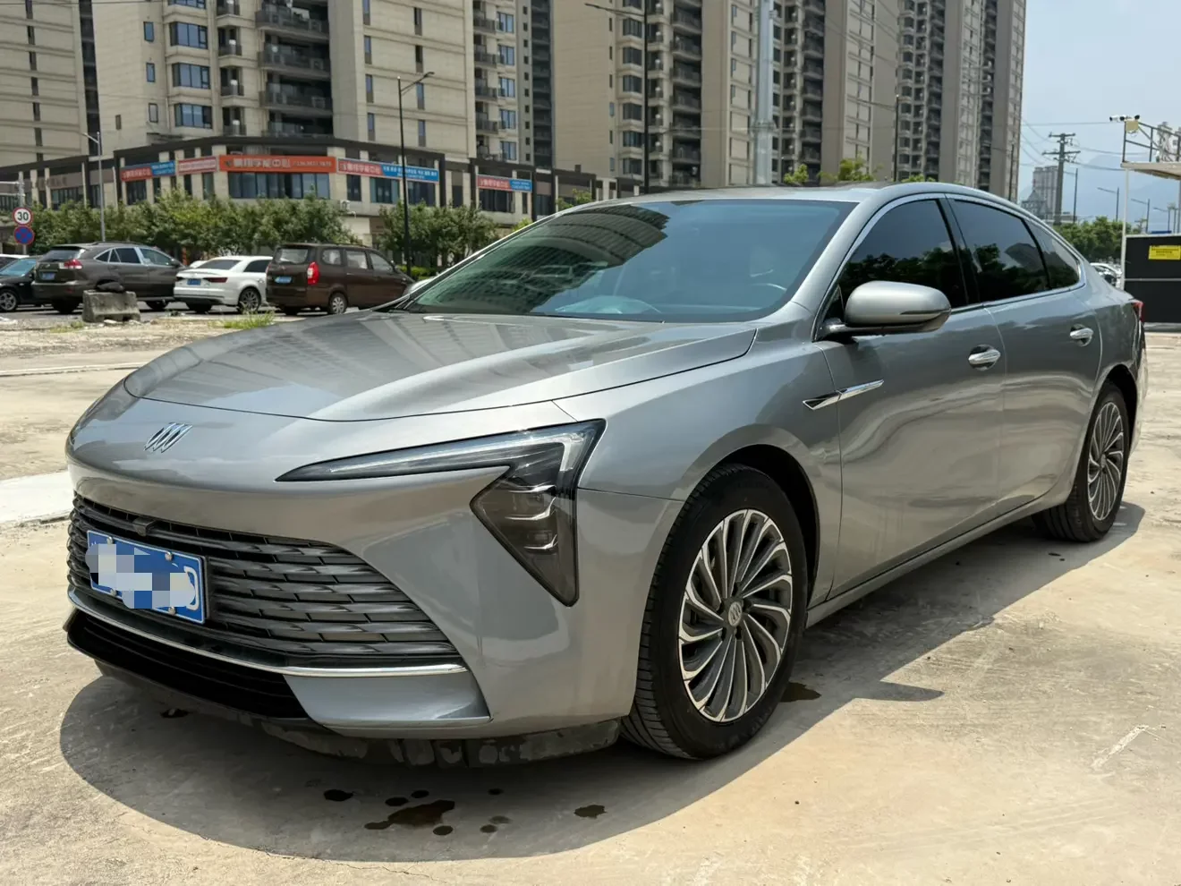 Buick LaCrosse  из Китая