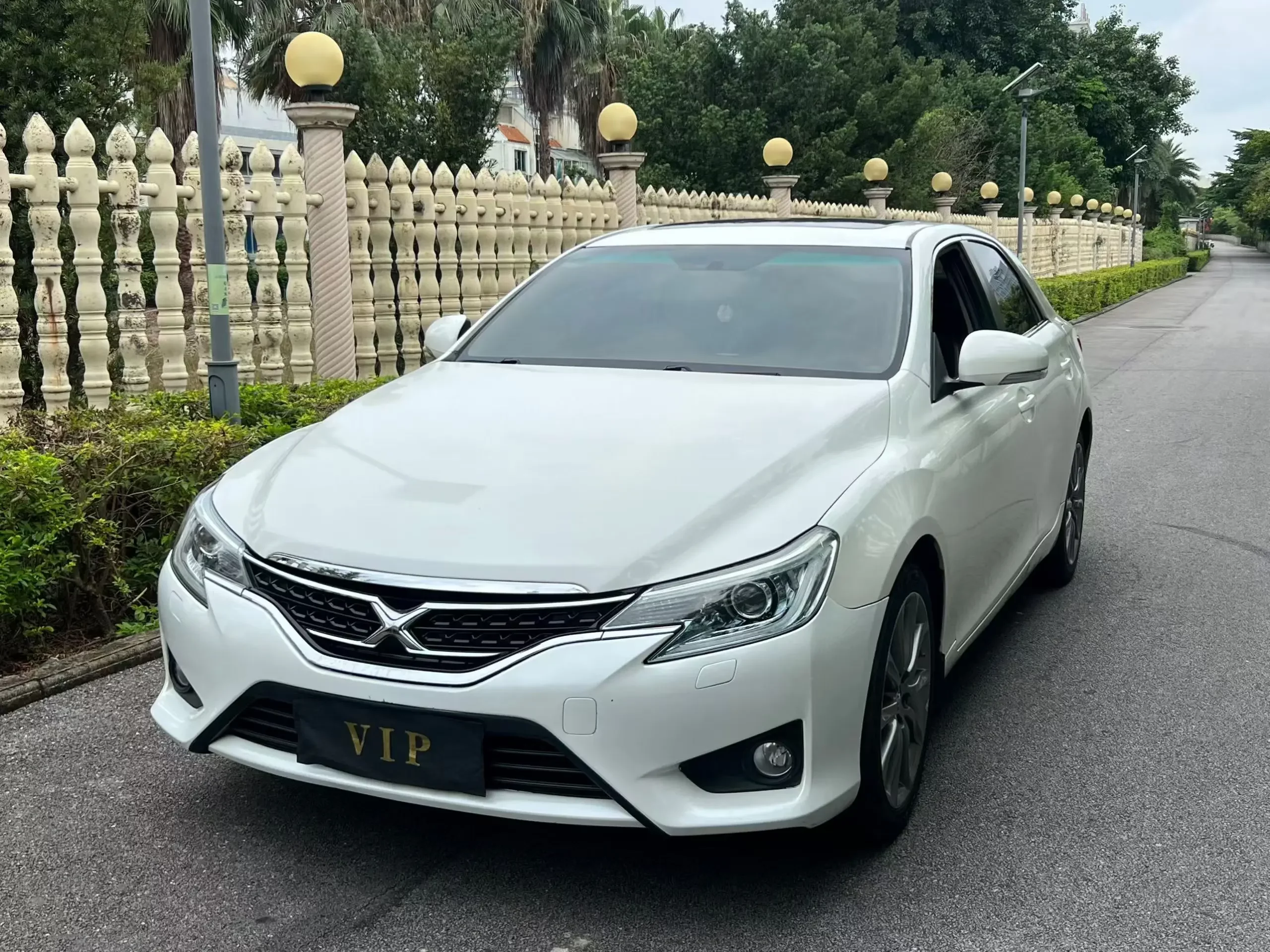 Toyota Ruizhi  из Китая