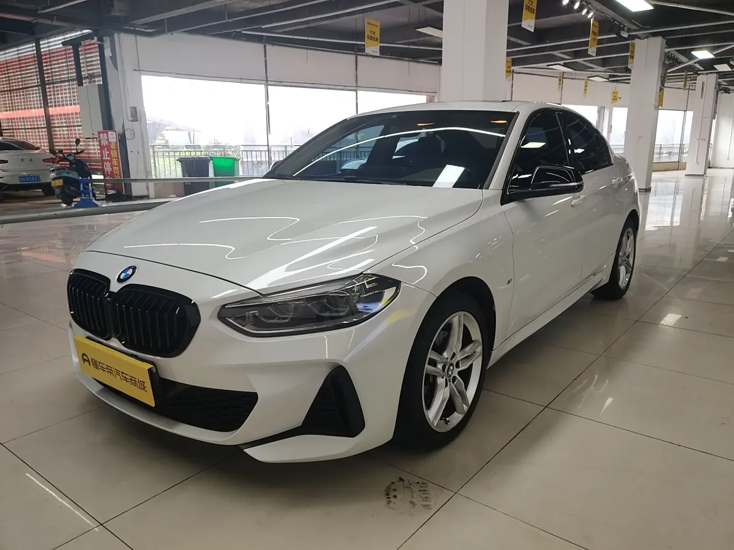 BMW 1 Series  из Китая