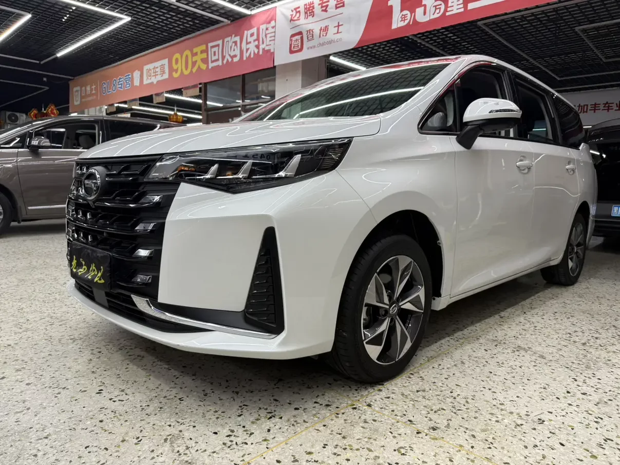 GAC Trumpchi M6  из Китая