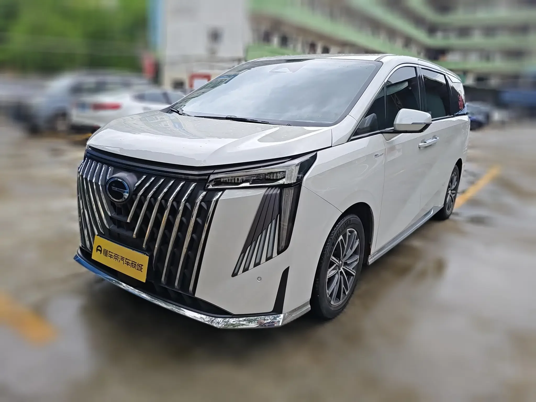 GAC Trumpchi M8  из Китая