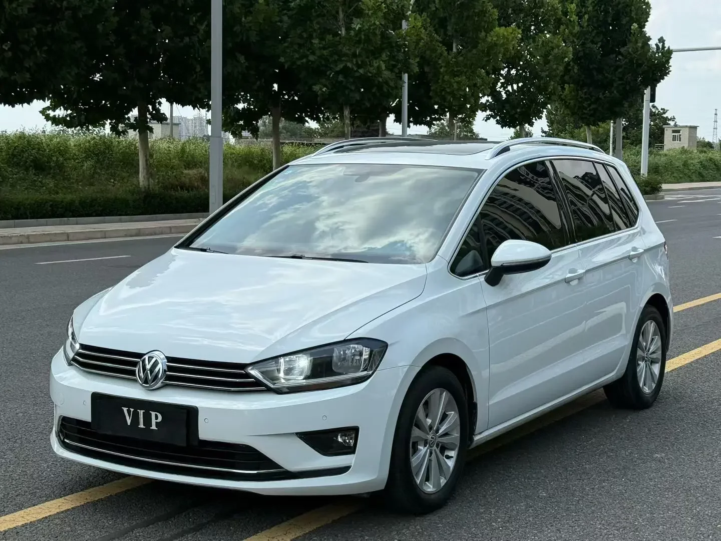 Volkswagen Golf·Jialu  из Китая