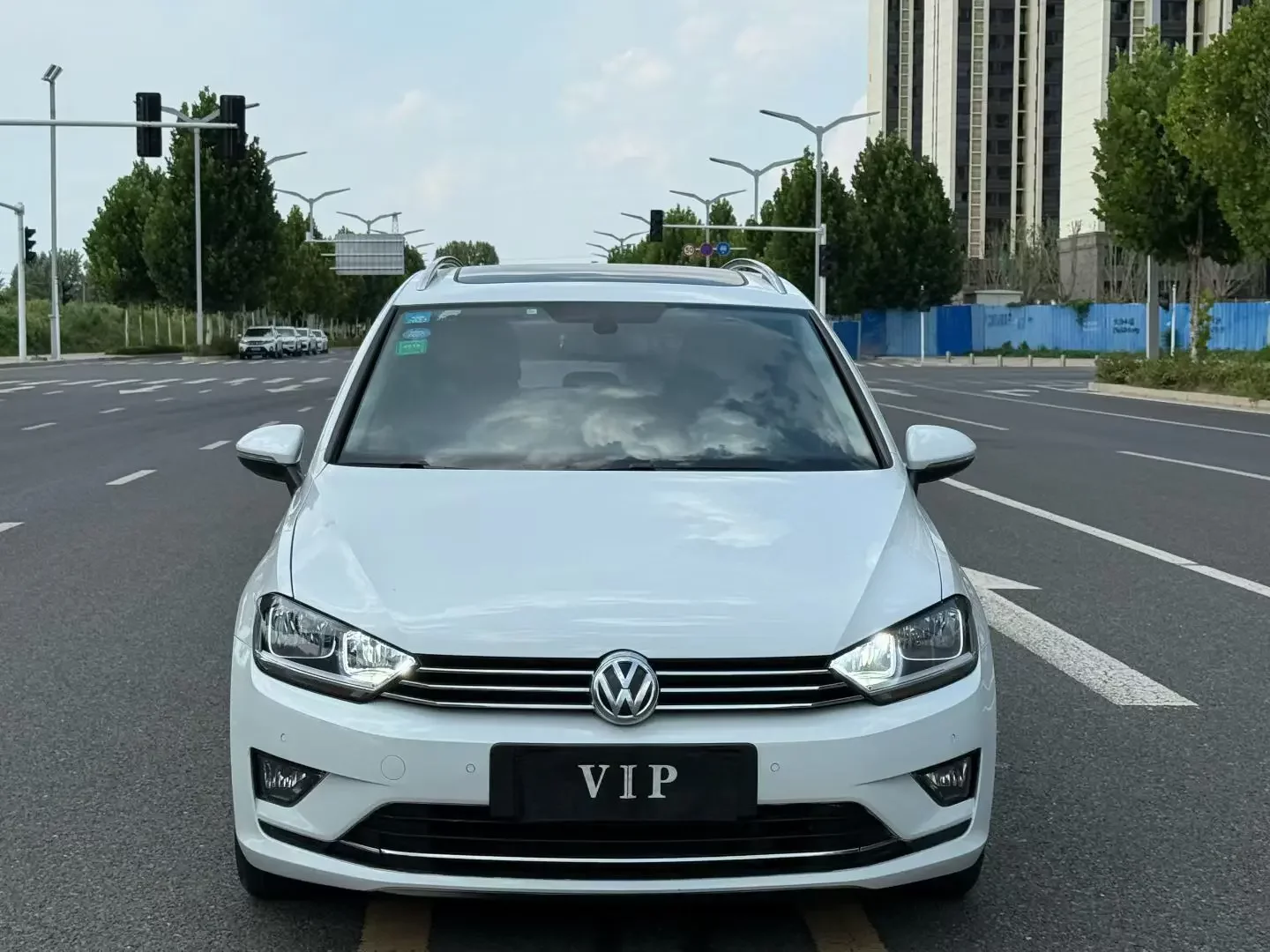 Volkswagen Golf·Jialu  из Китая