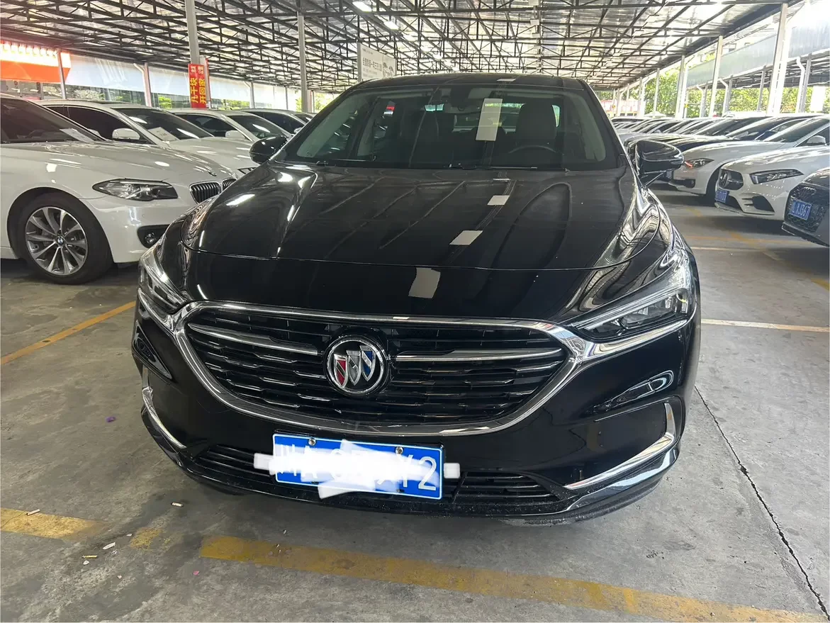 Buick LaCrosse  из Китая