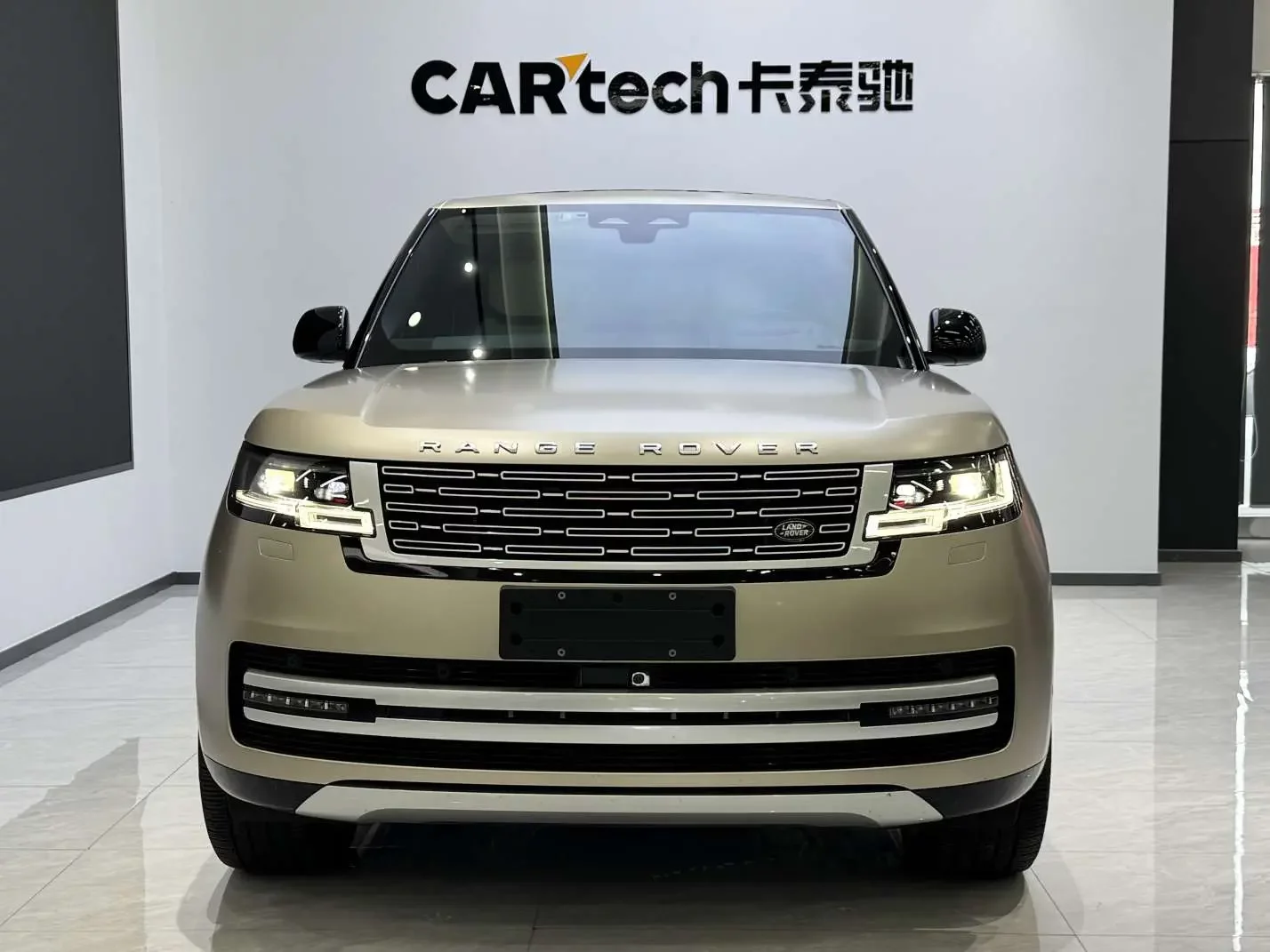 Land Rover range rover  из Китая