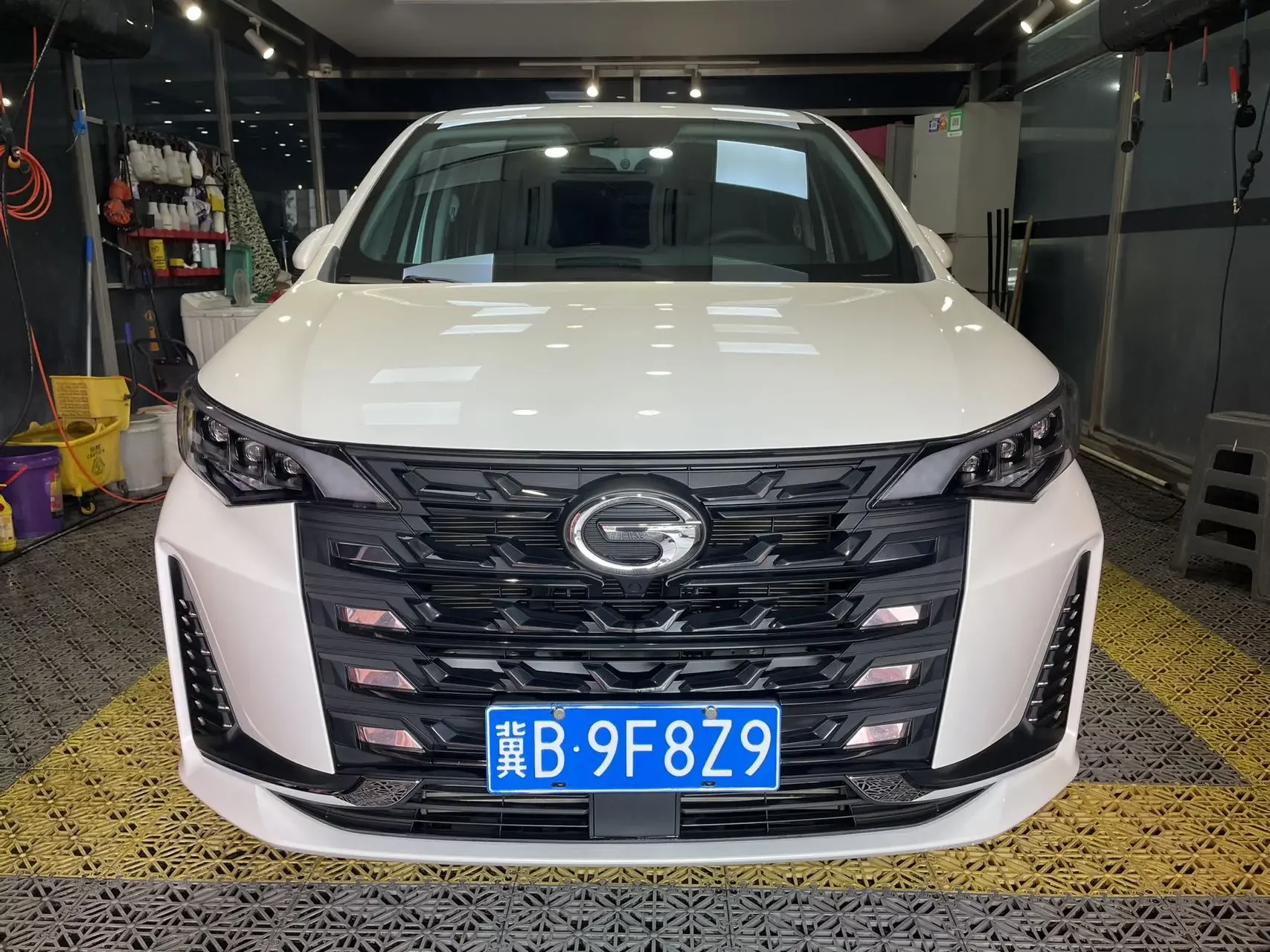 GAC Trumpchi M6  из Китая