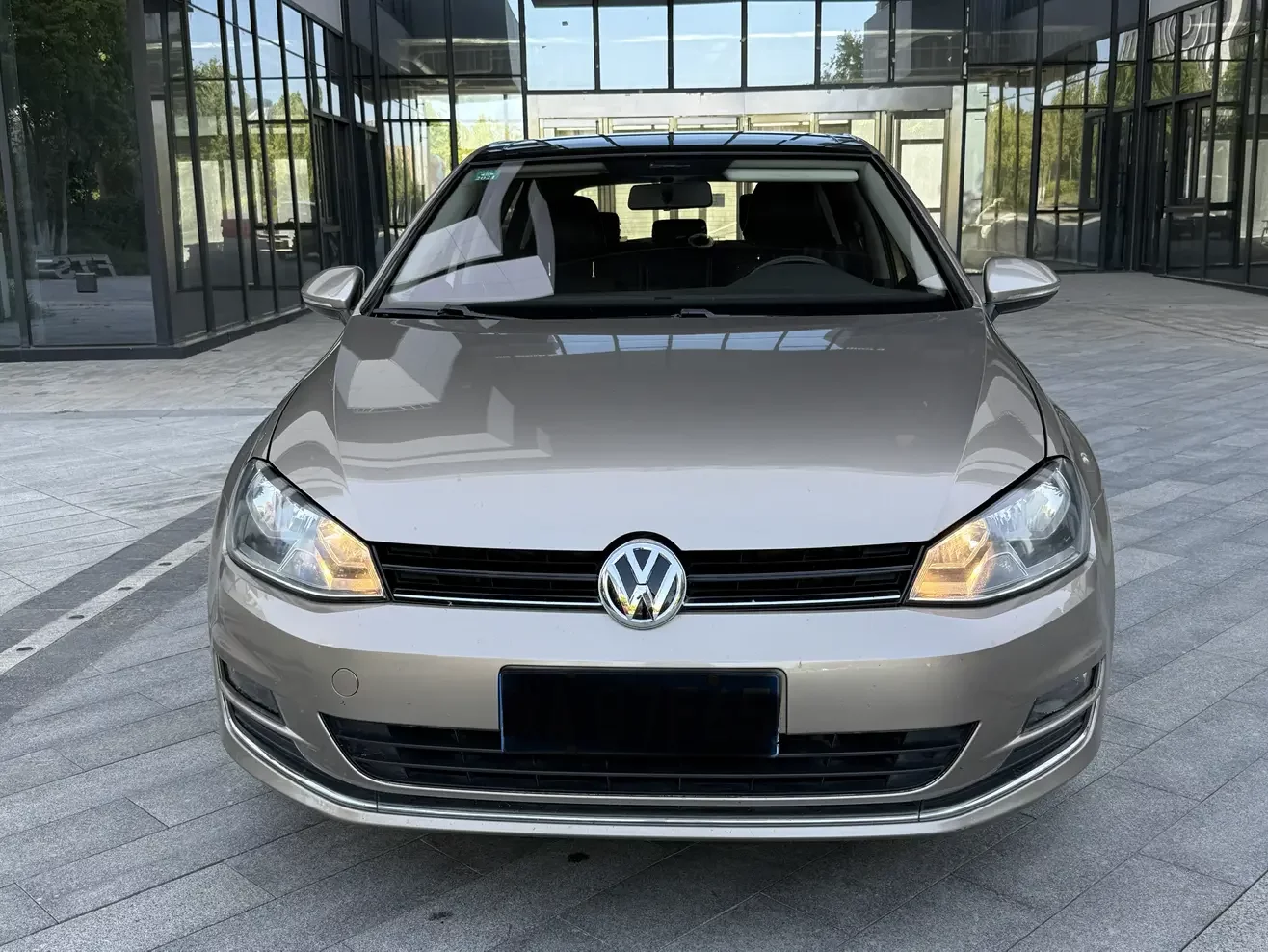 Volkswagen golf  из Китая