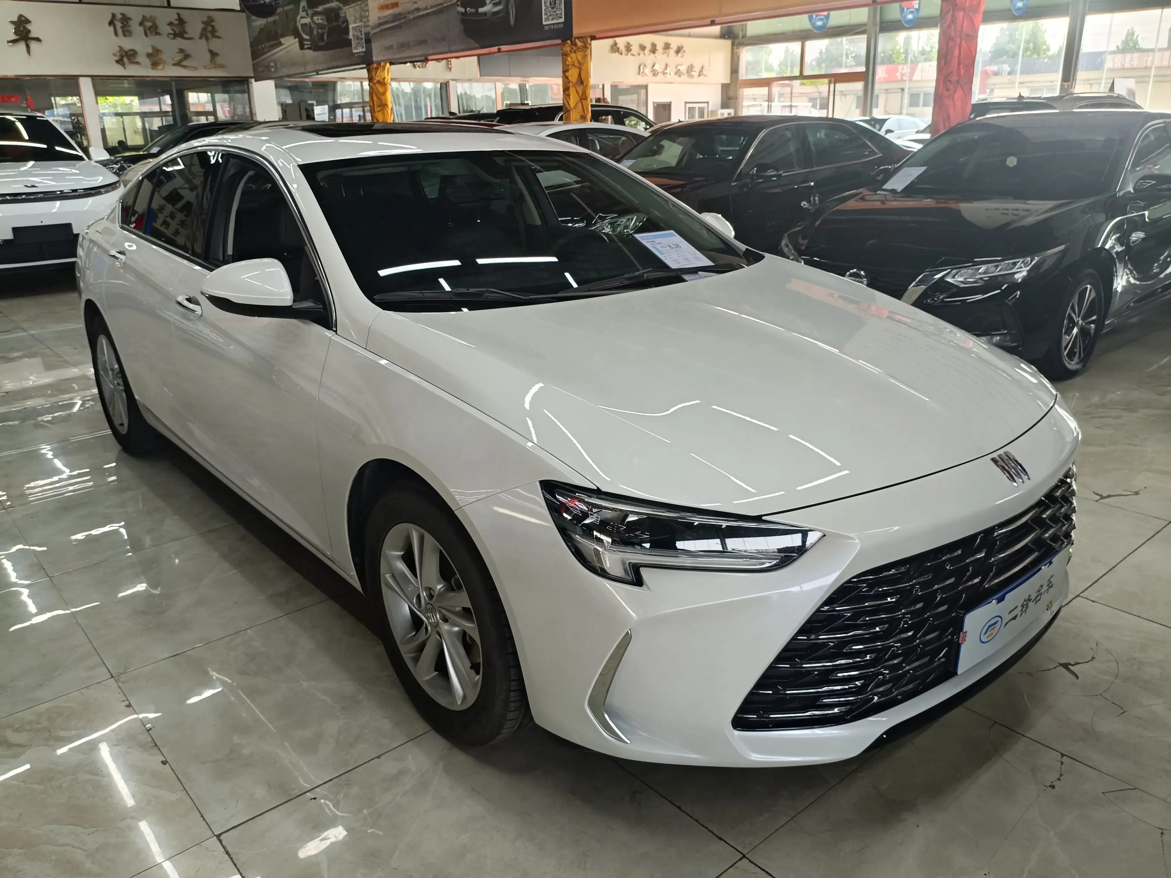 Buick Majesty  из Китая