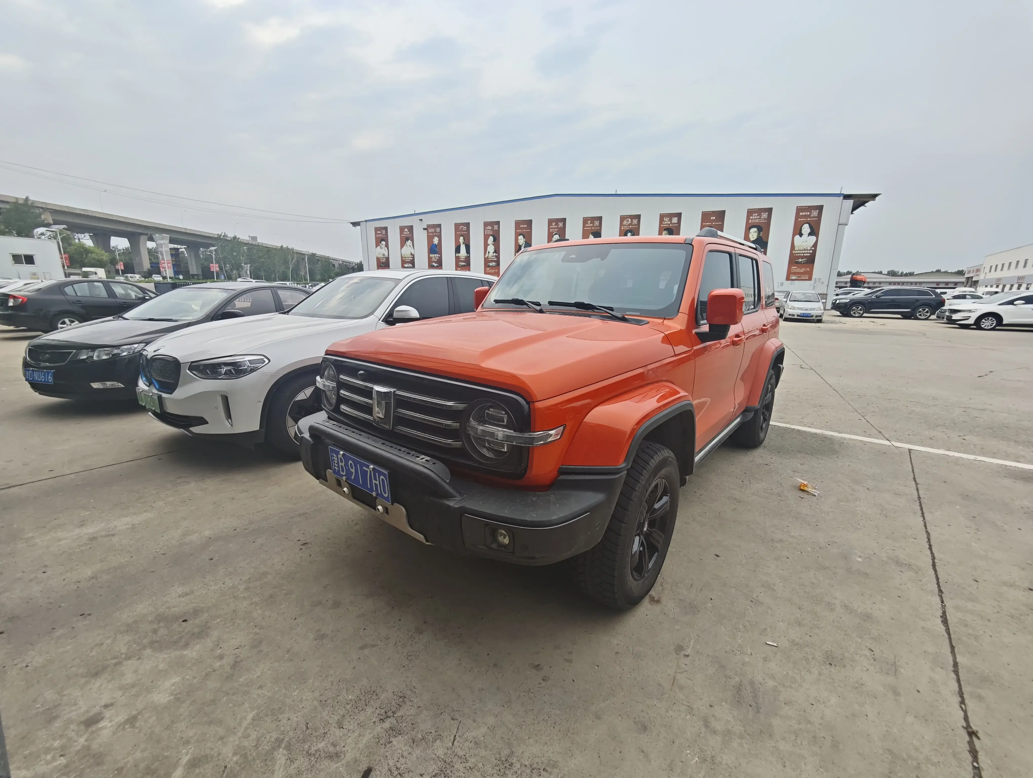 Tank 300  из Китая