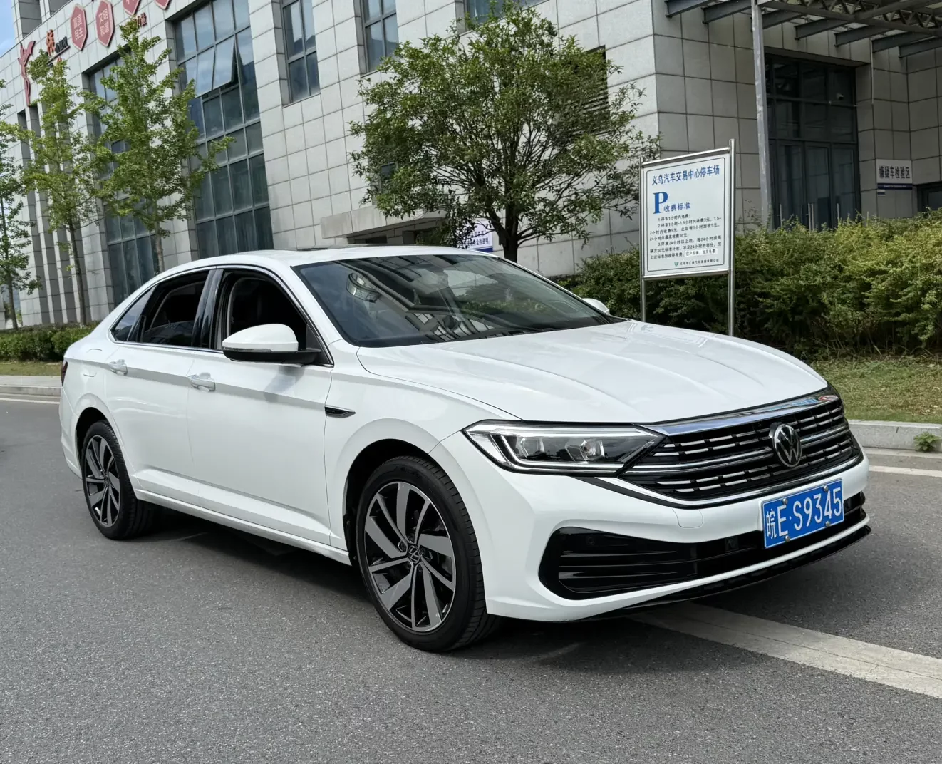 Volkswagen Sagitar