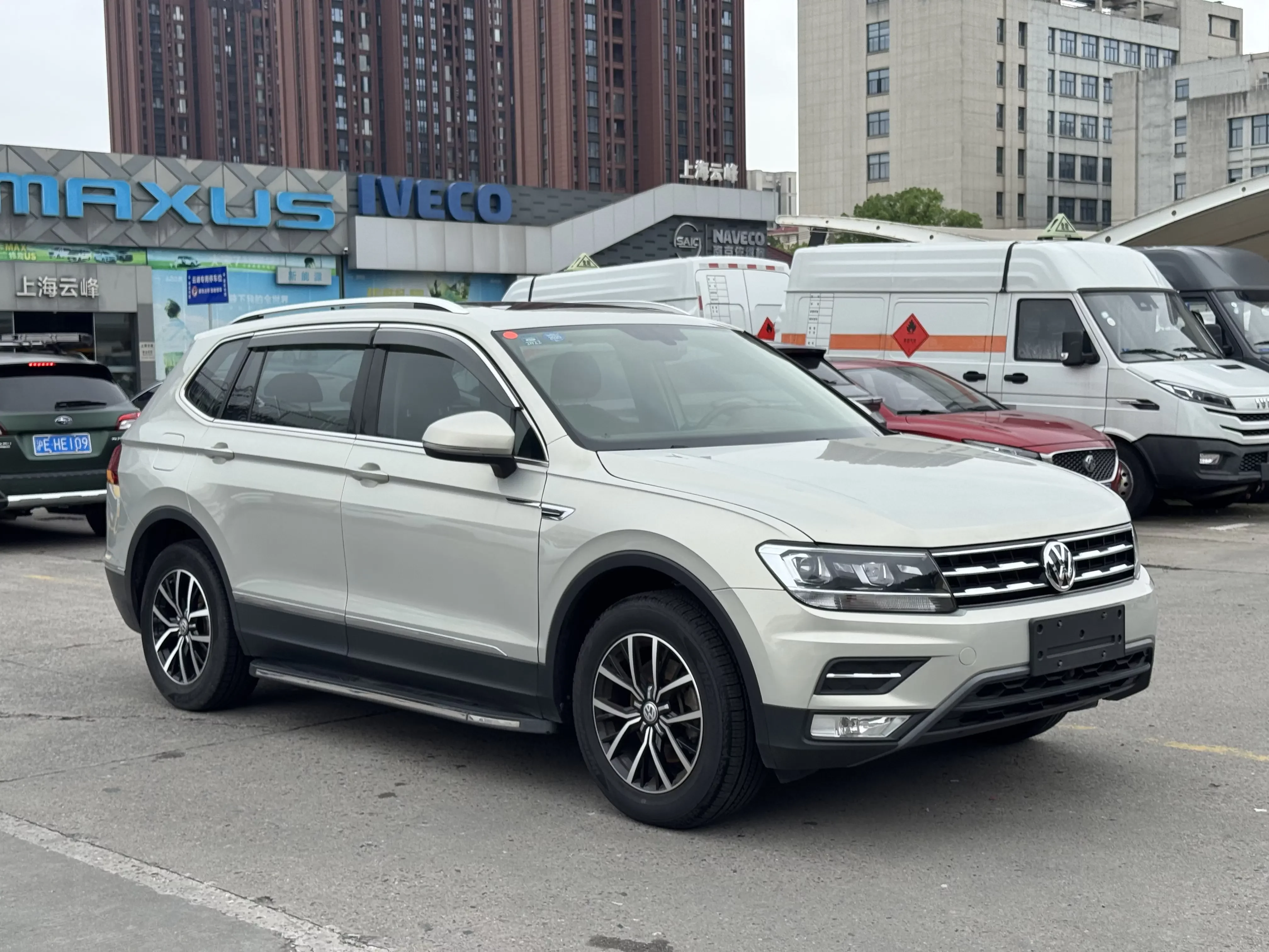 Volkswagen Tiguan L