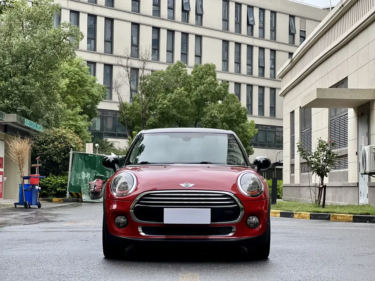 MINI