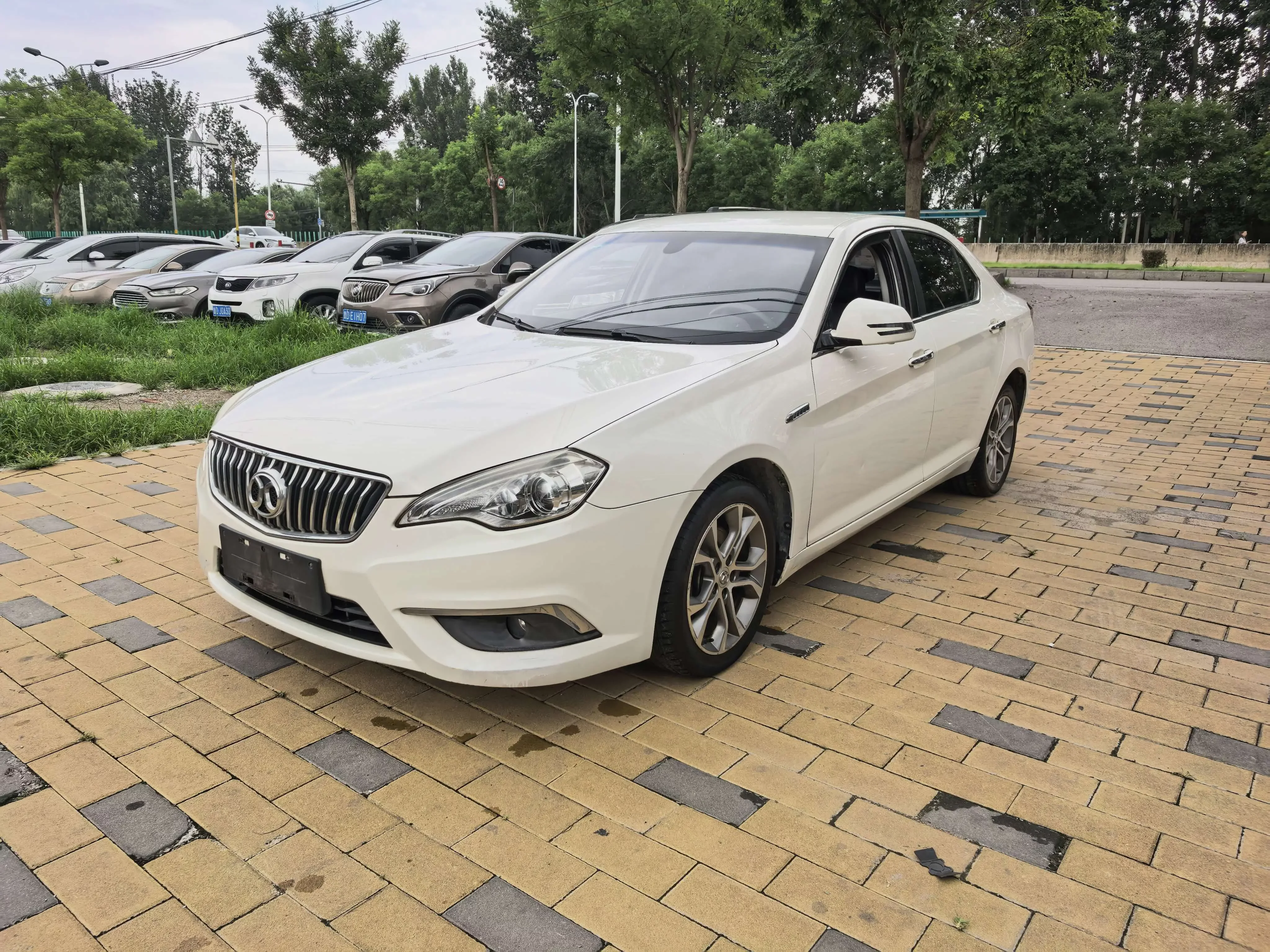BAIC Saab D70  из Китая