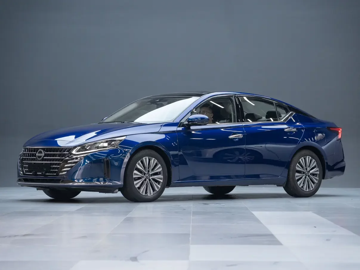 NISSAN TEANA