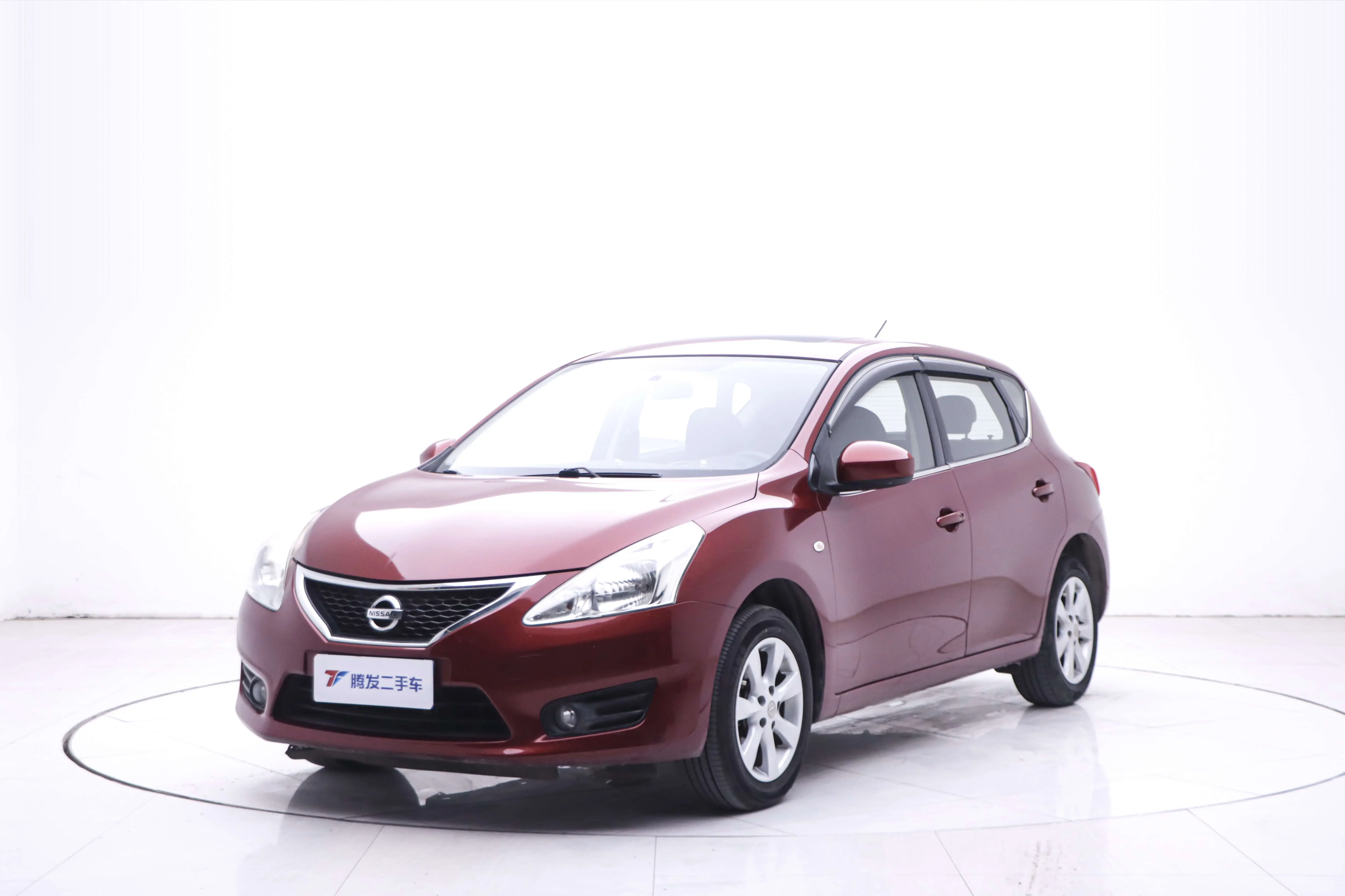 Nissan Tiida  из Китая