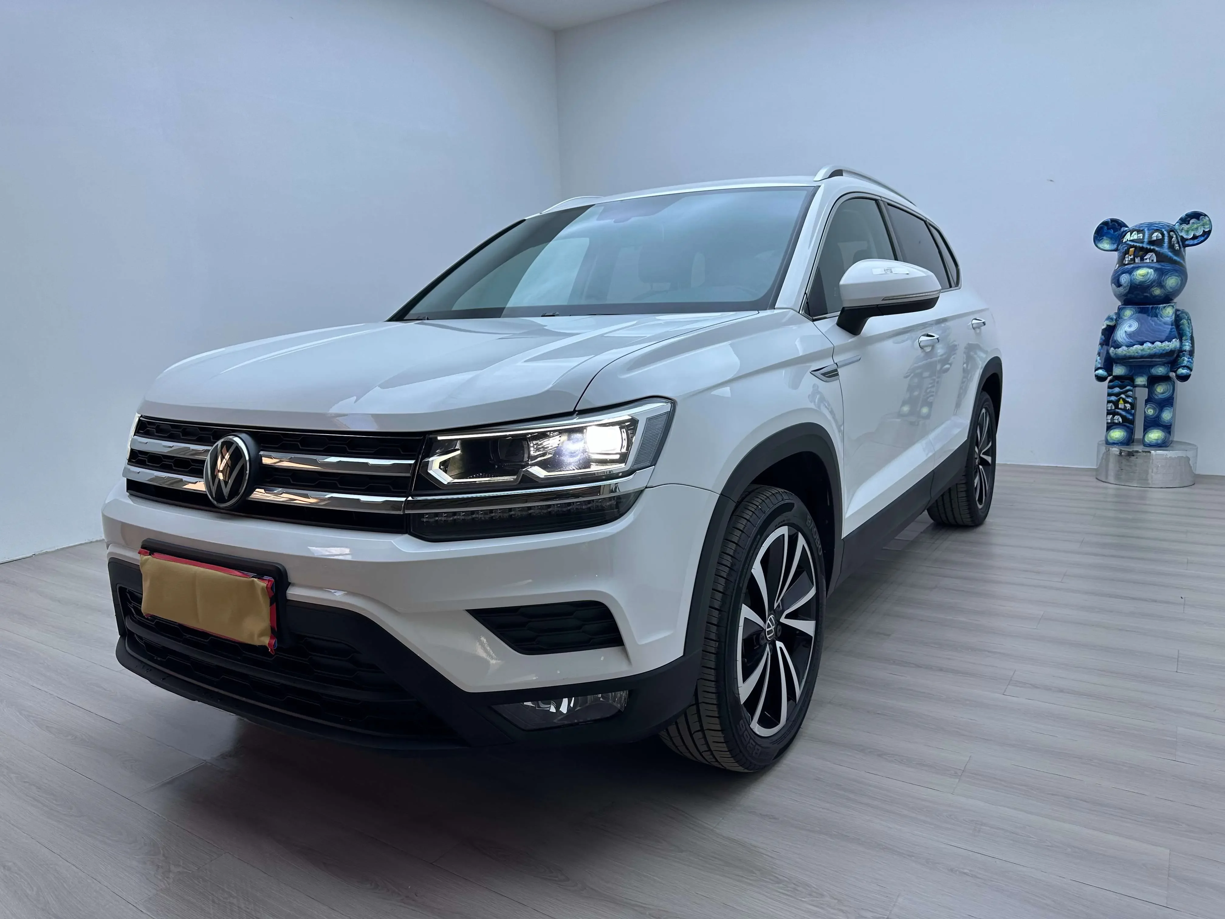 Volkswagen Tharu