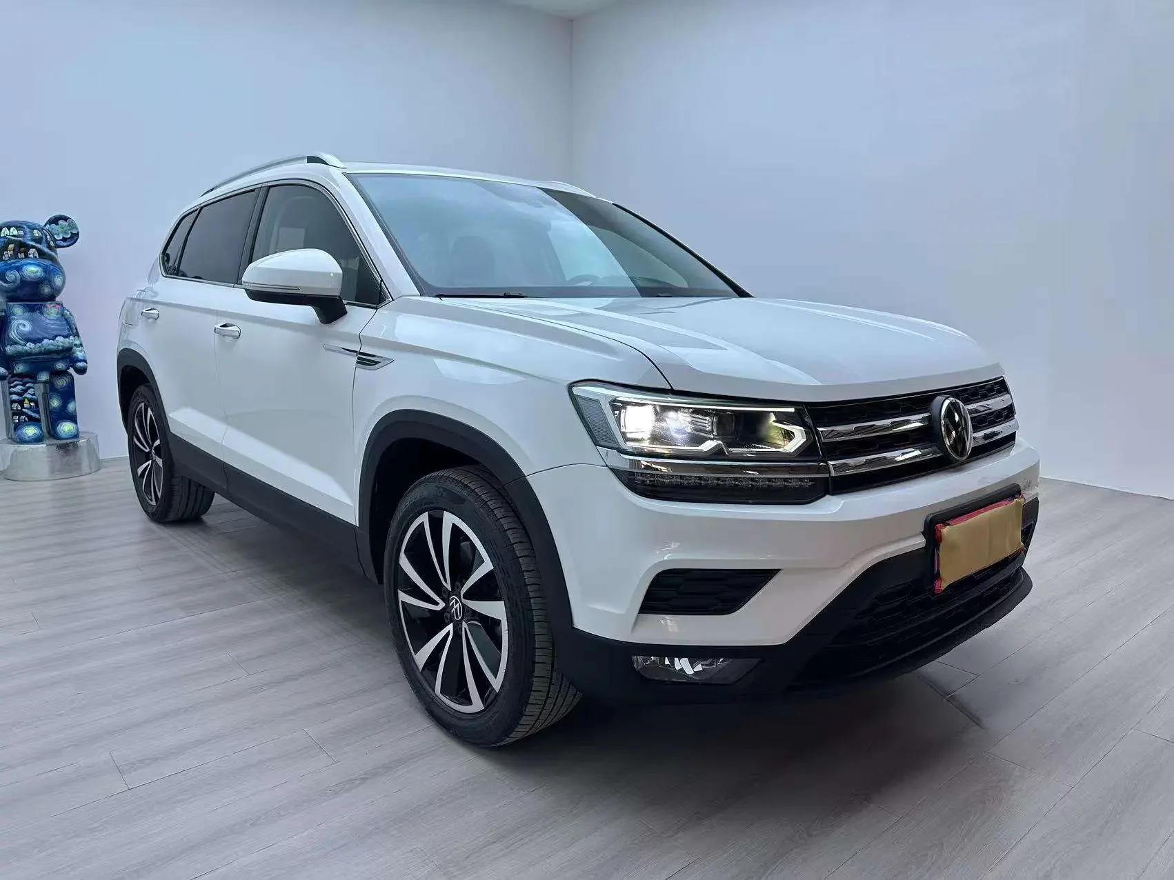 Volkswagen Tharu