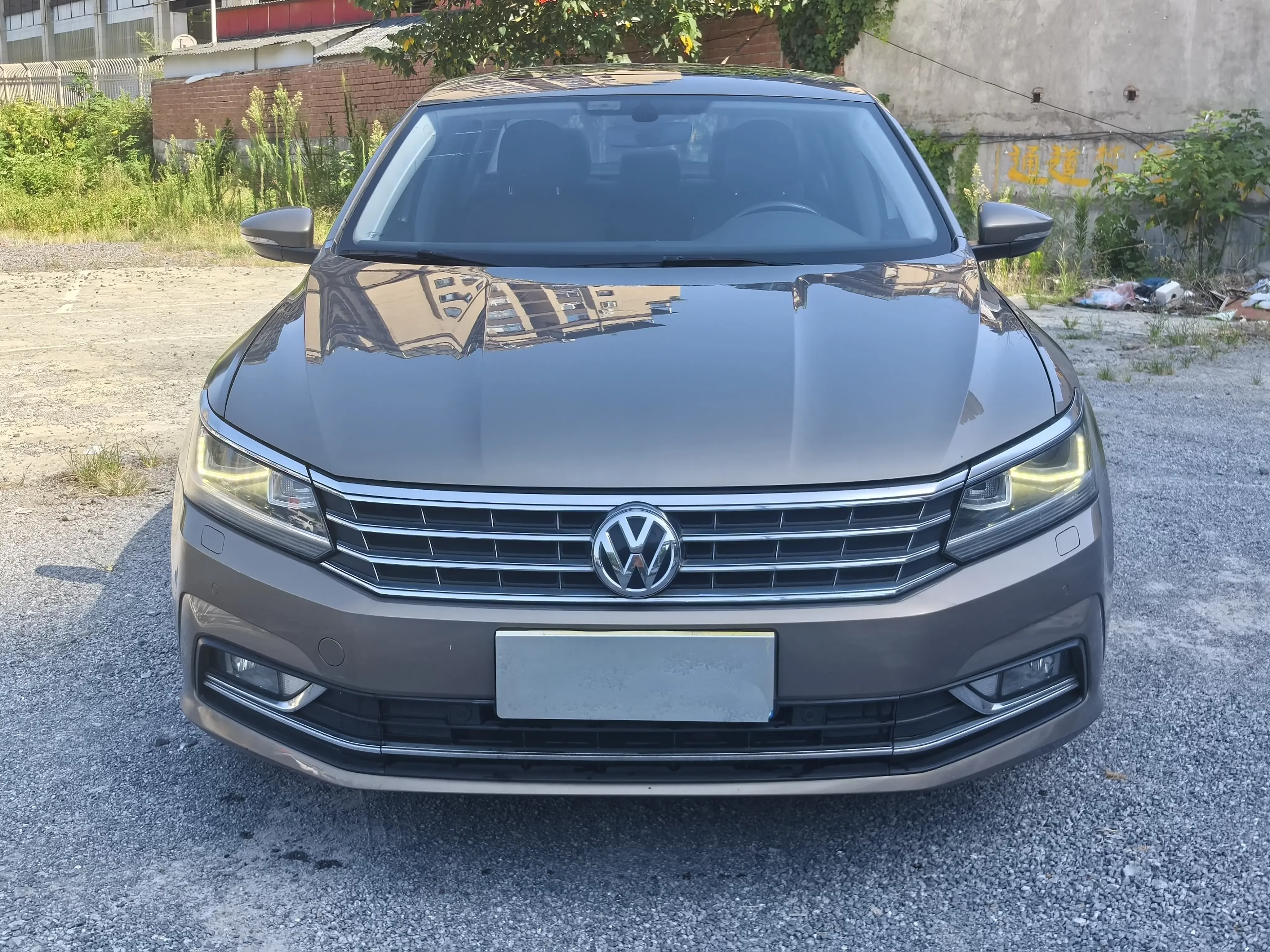 Volkswagen Passat  из Китая