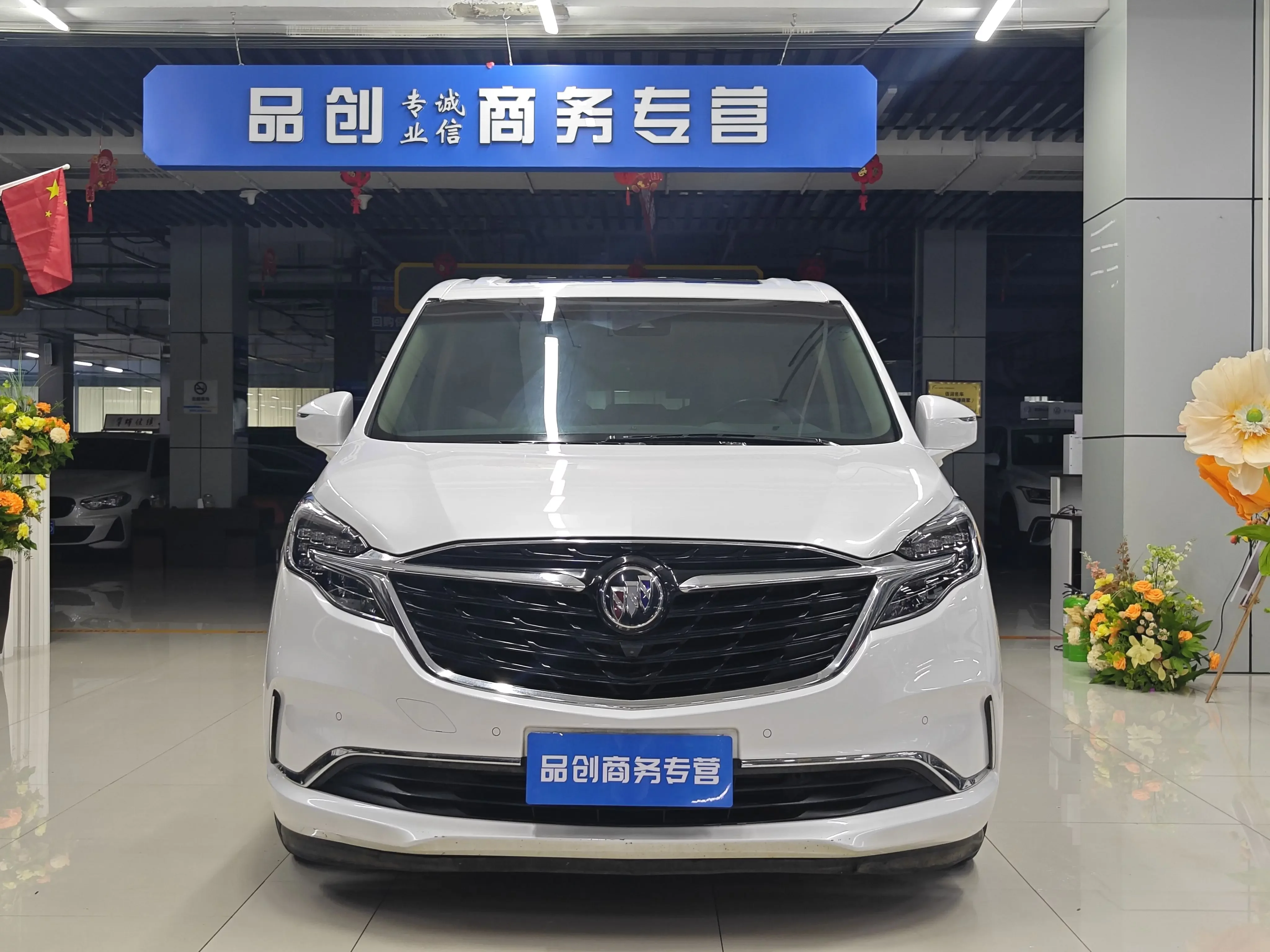Buick GL8  из Китая