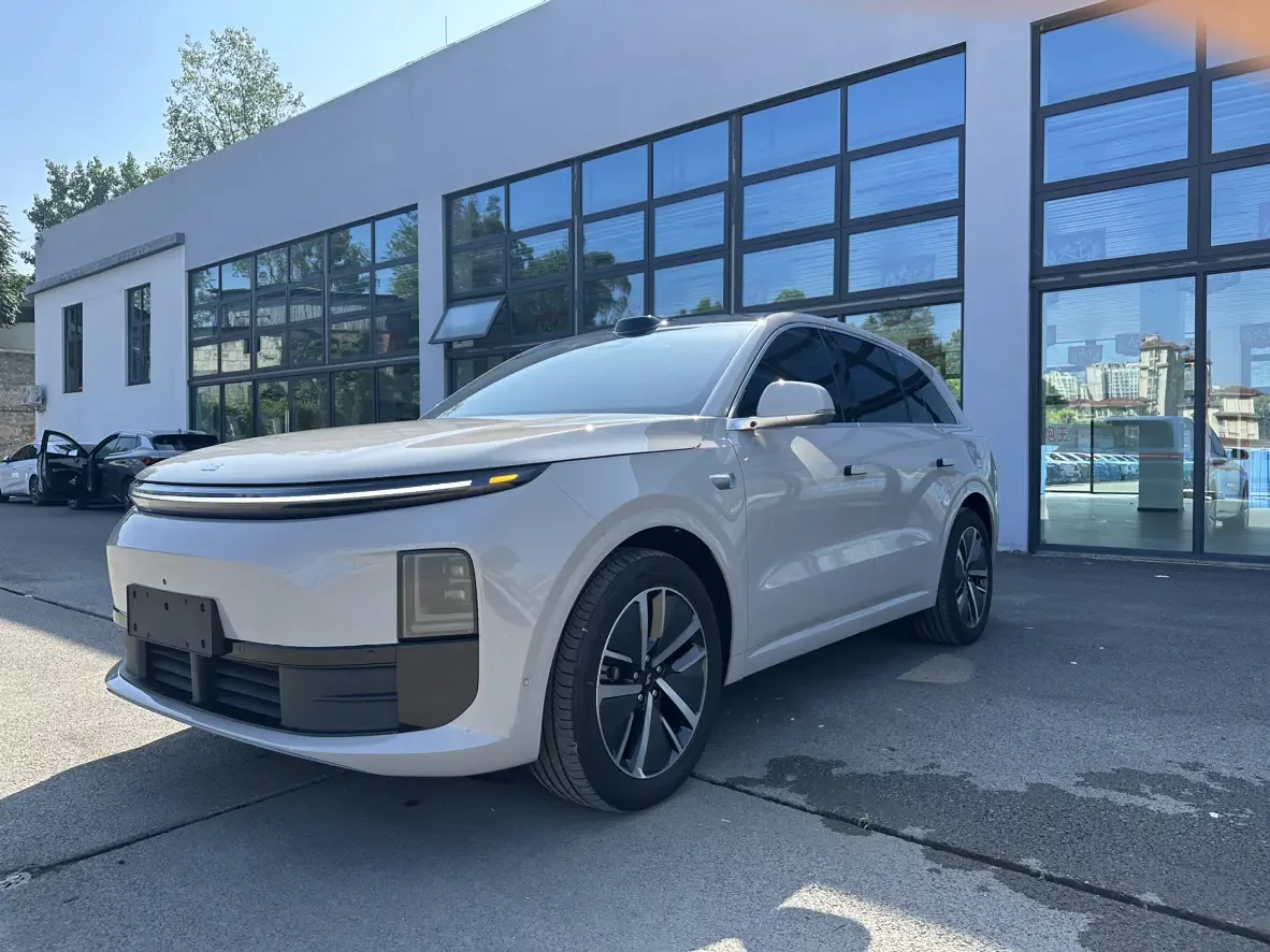 Lixiang L6