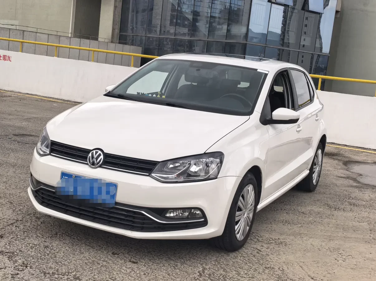 Volkswagen Polo  из Китая