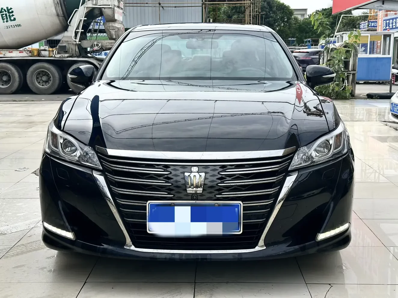 Toyota crown