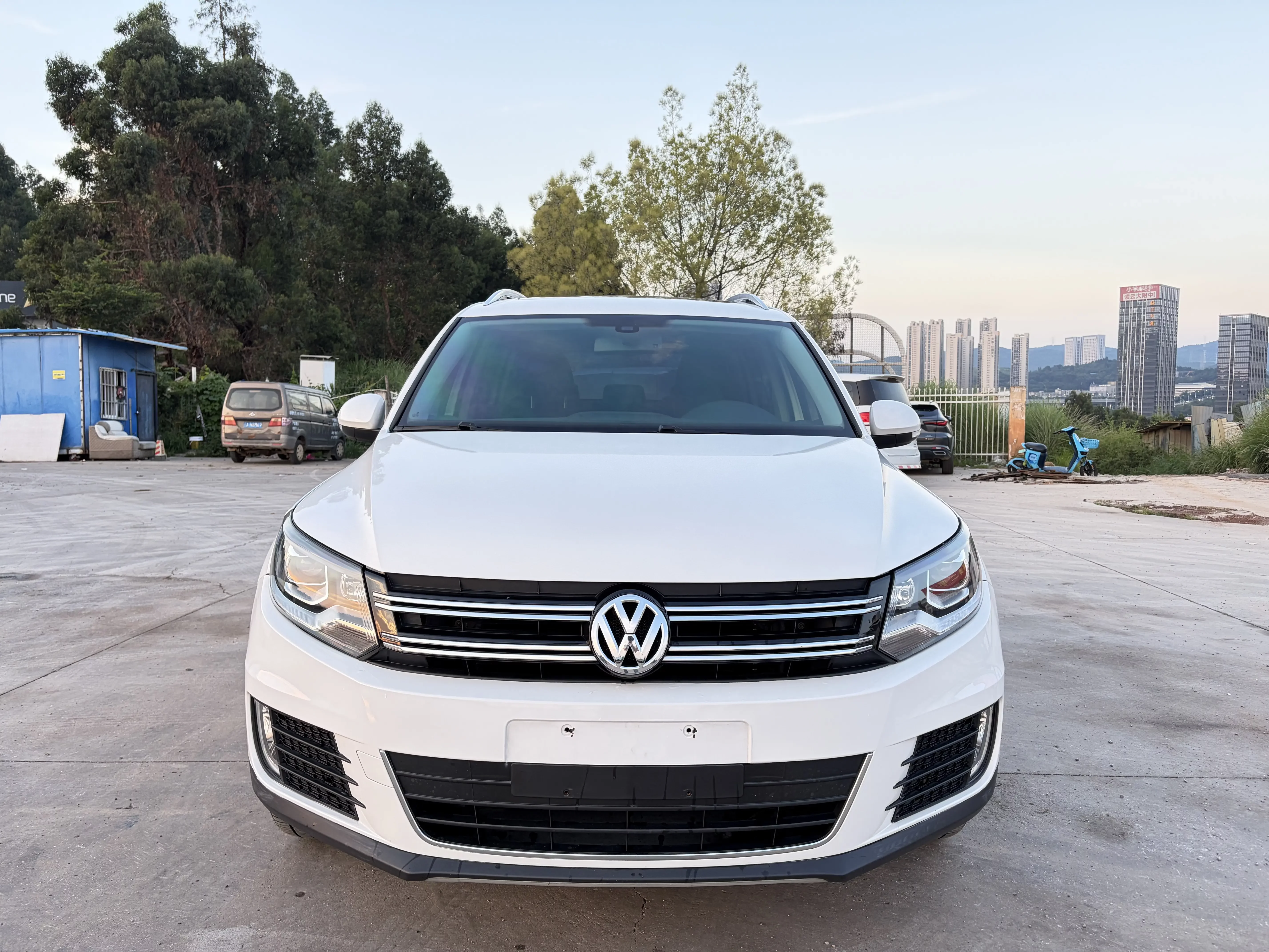 Volkswagen Tiguan  из Китая