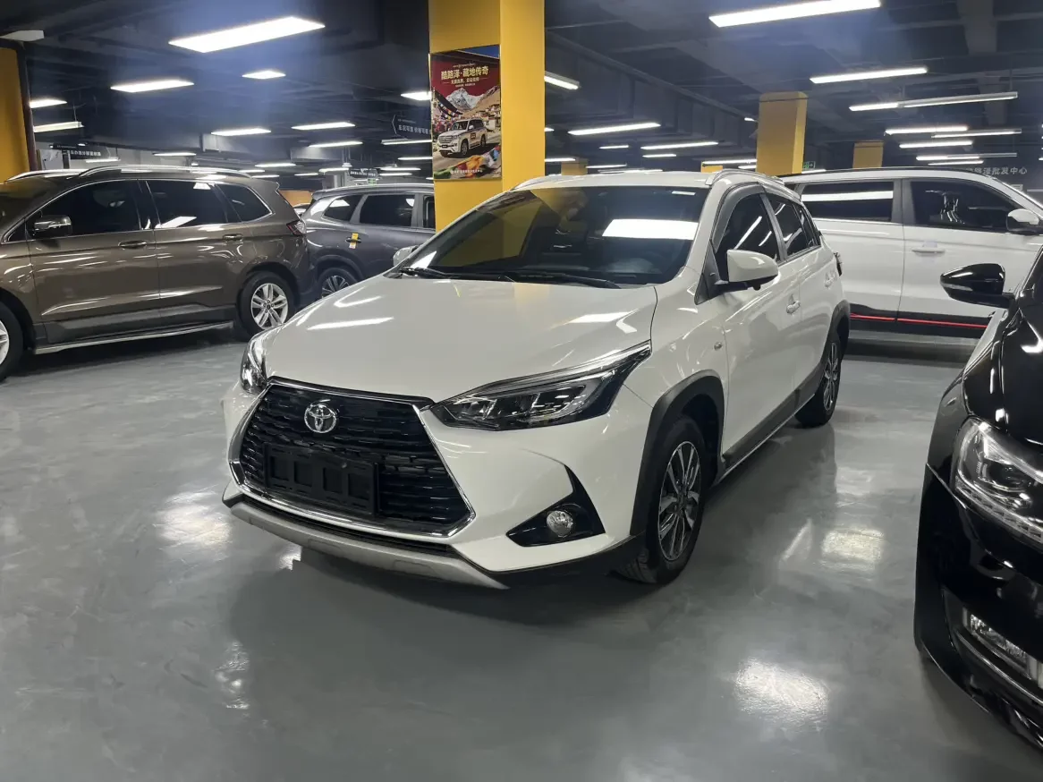 Toyota Yaris L