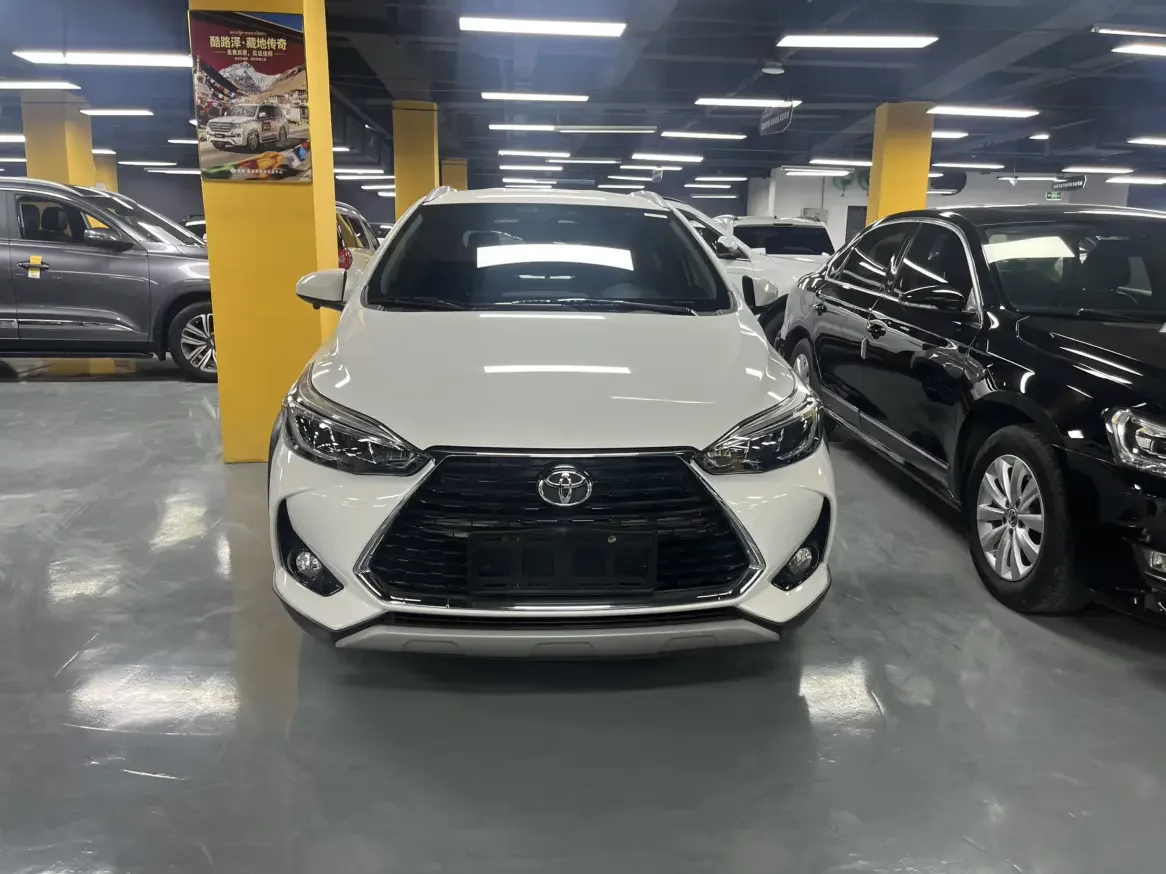 Toyota Yaris L