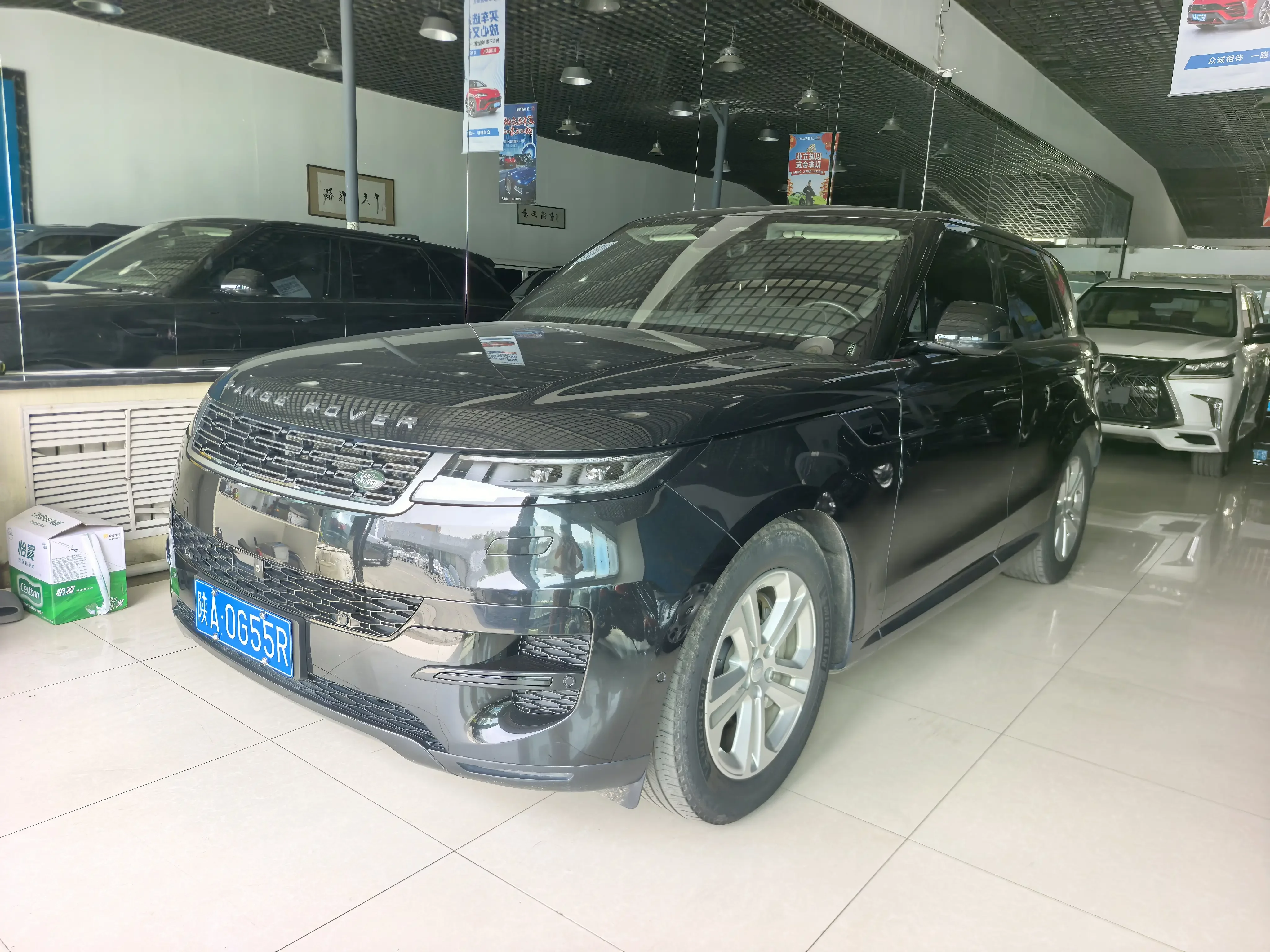 Land Rover Range Rover Sport  из Китая
