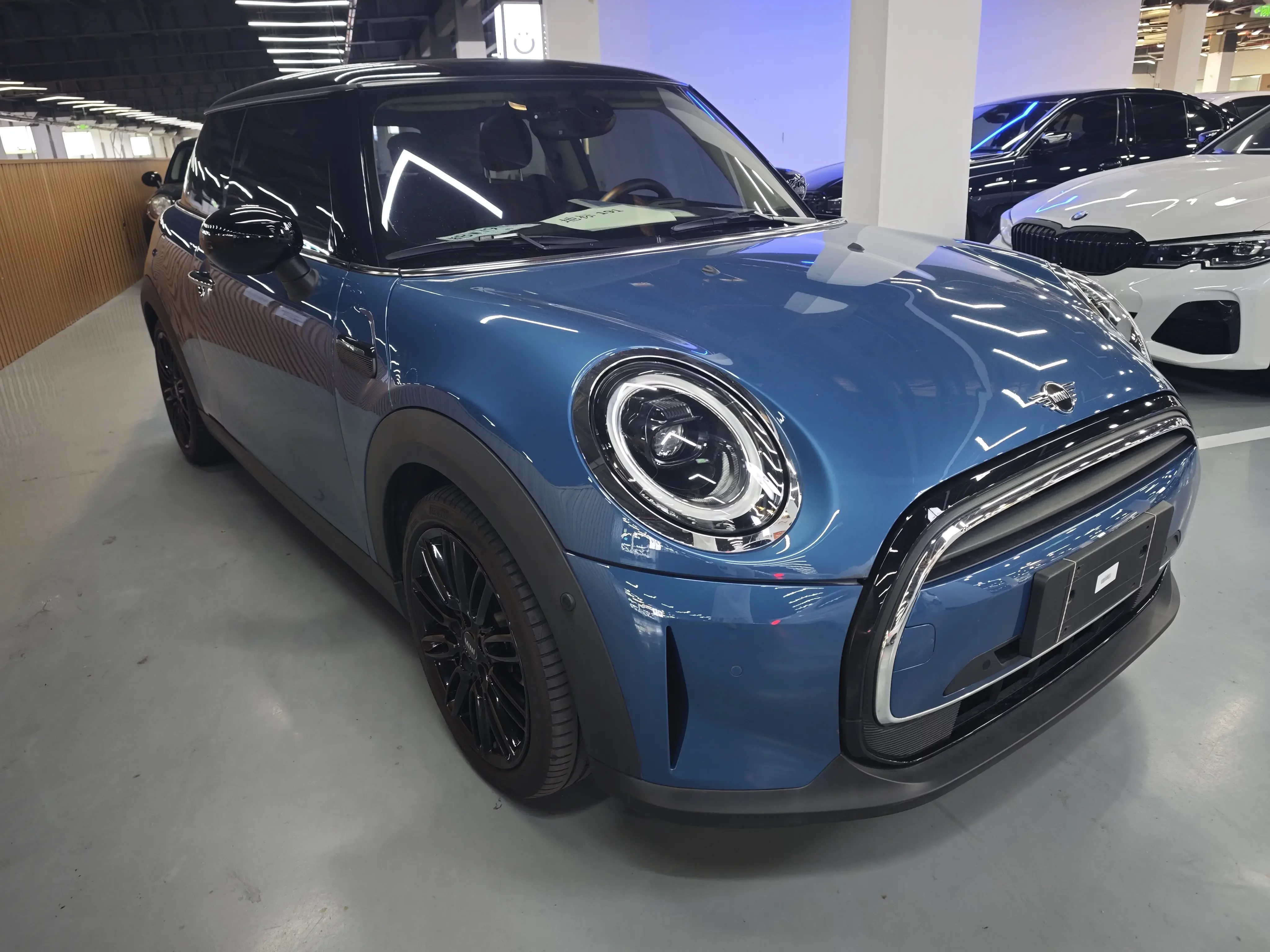 MINI 