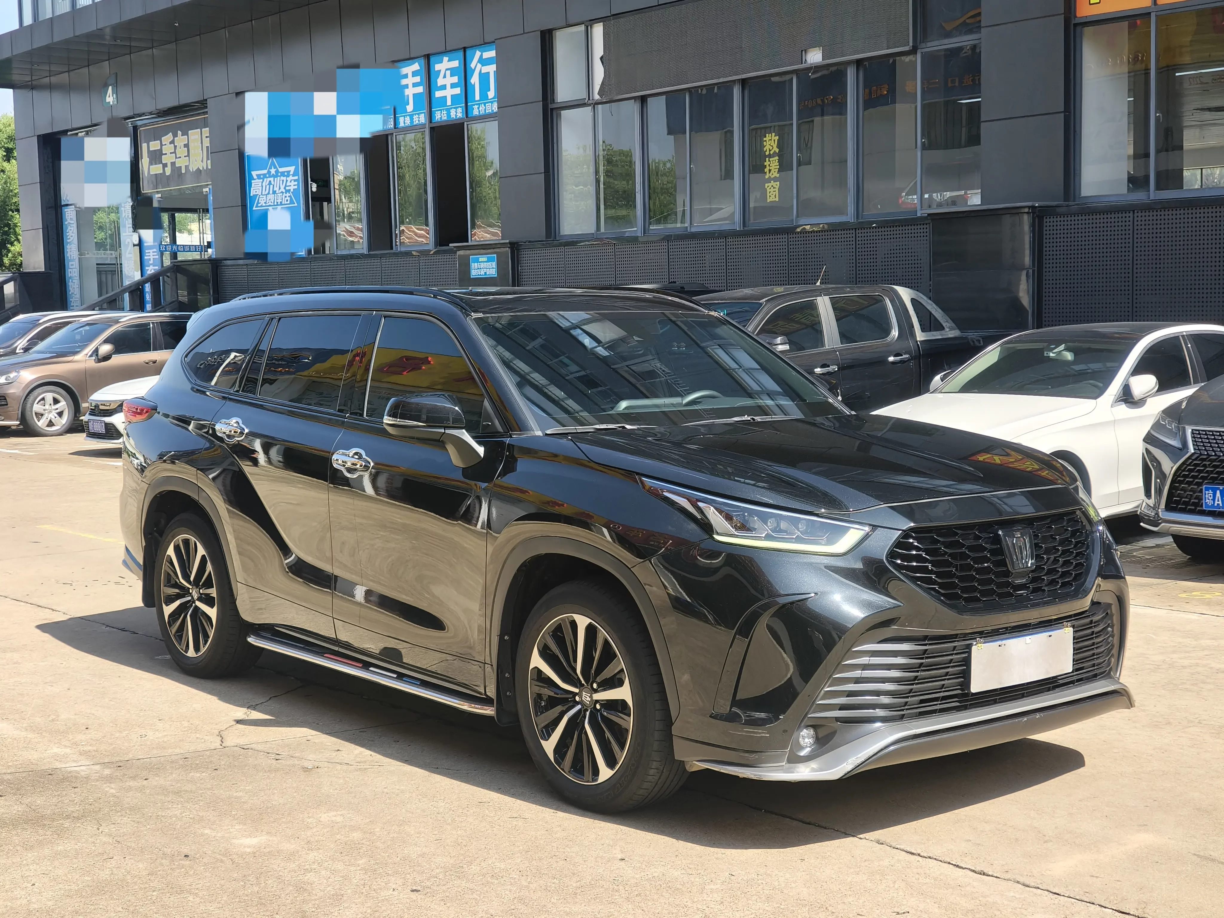 Toyota Crown Kluger