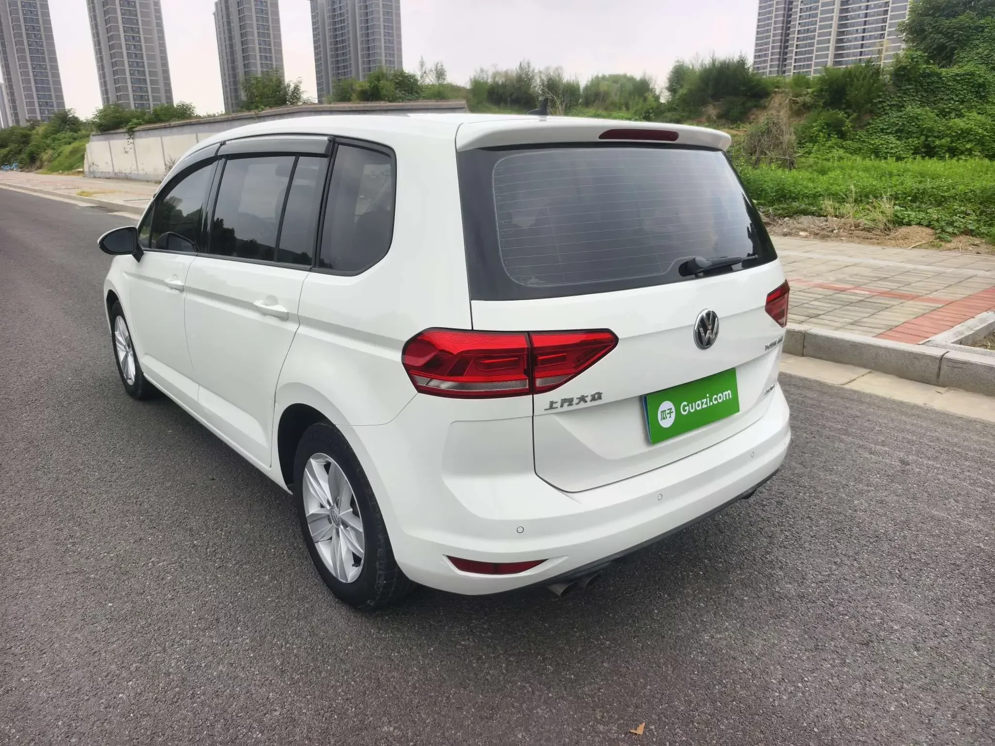 Volkswagen Touran L