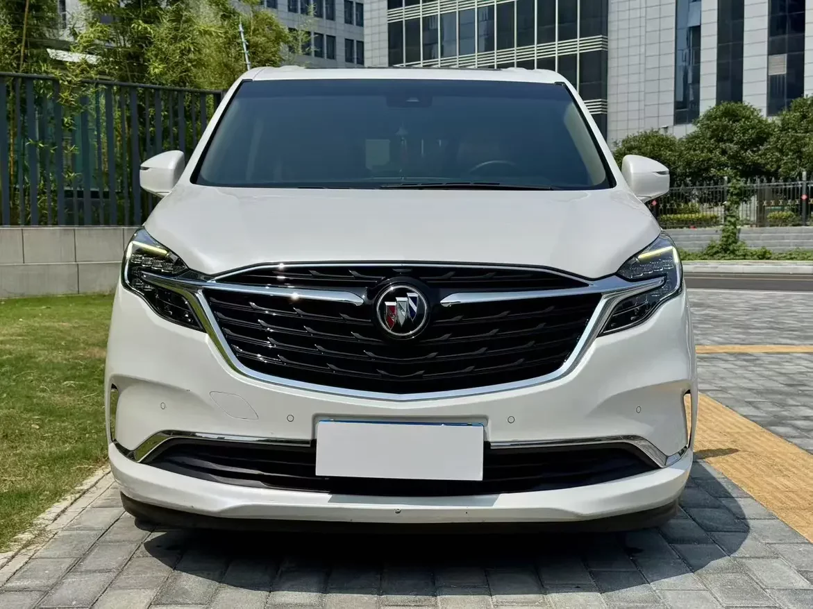 Buick GL8  из Китая
