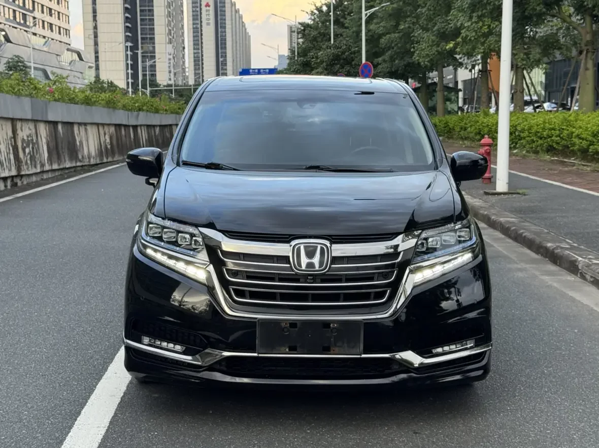 Honda Elysion (Alison)  из Китая