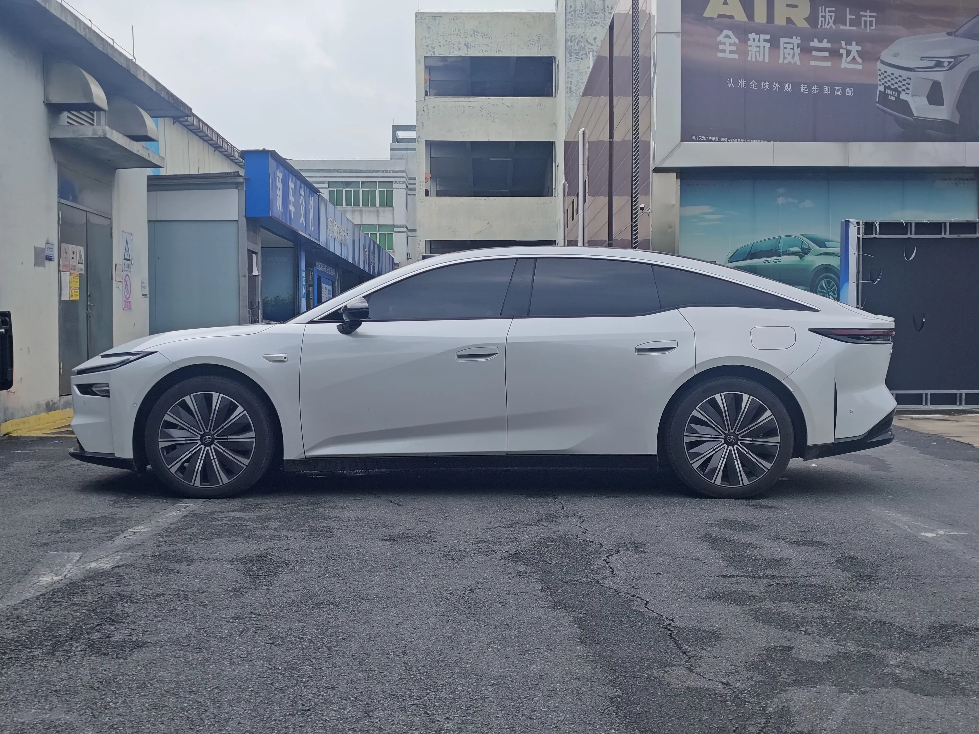 Toyota Platinum 7