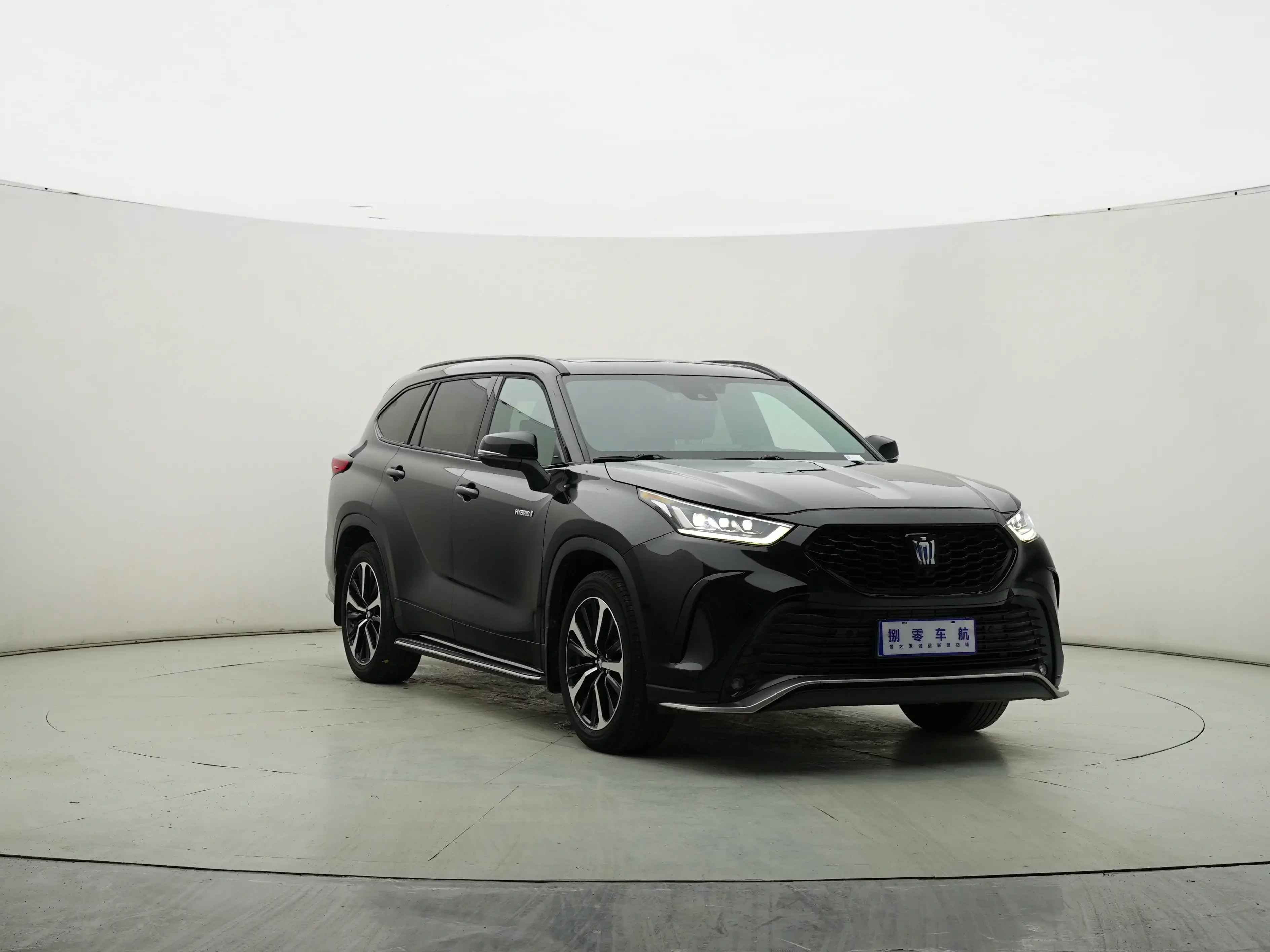 Toyota Crown Kluger