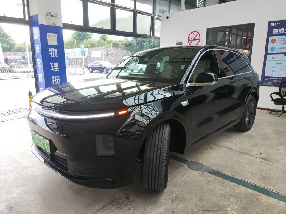 Lixiang L6