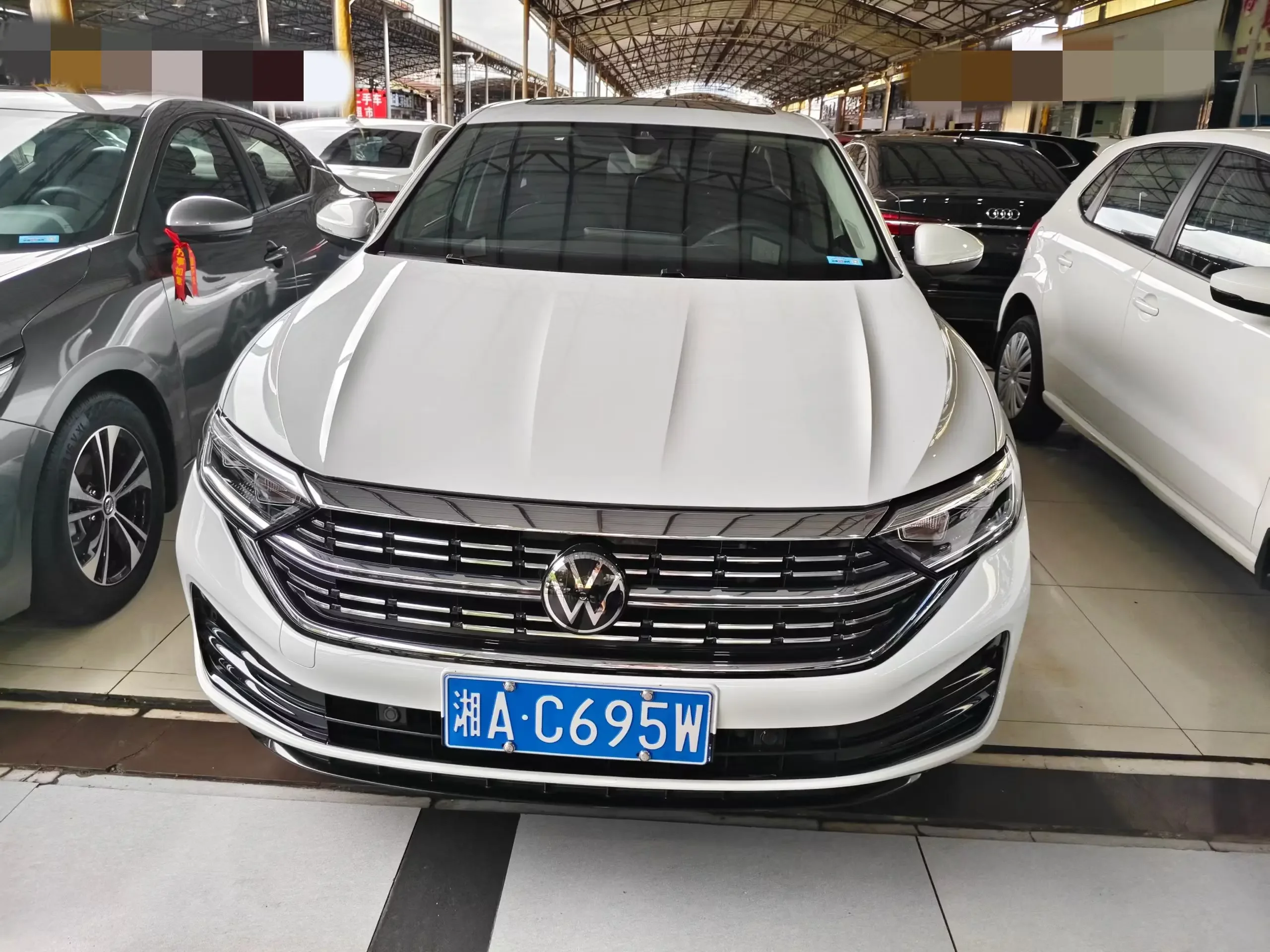 Volkswagen Sagitar