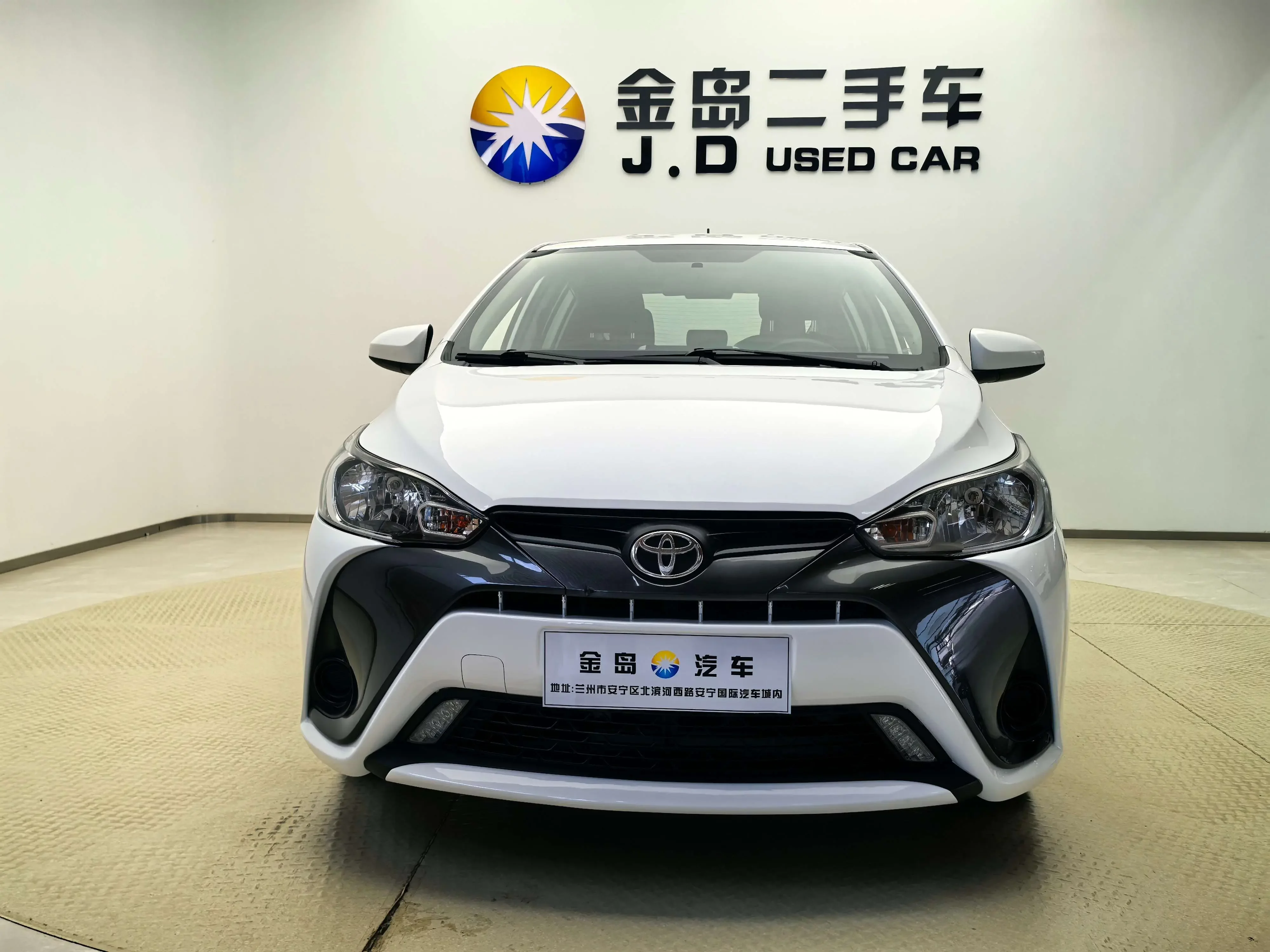Toyota Yaris L