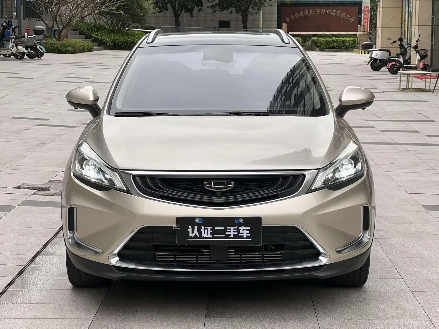 Geely Emgrand GS  из Китая