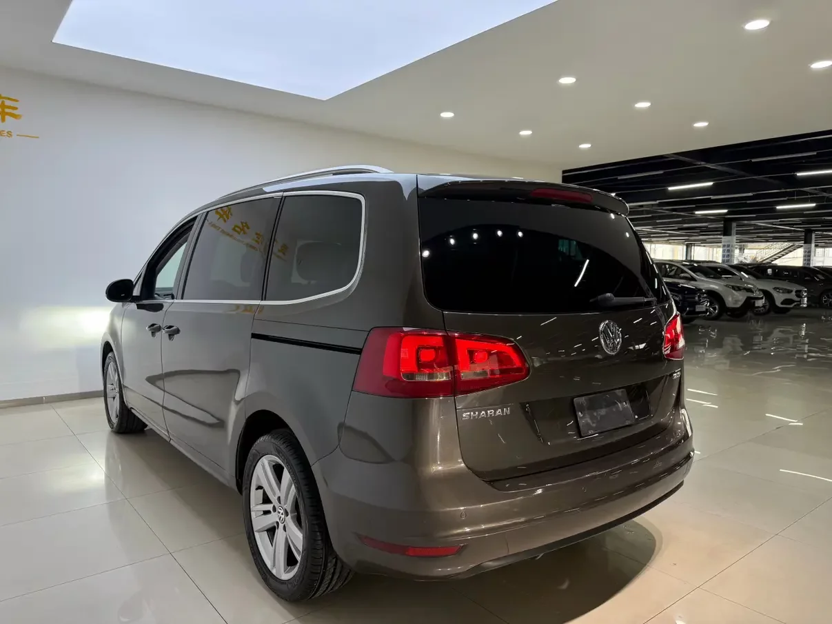 Volkswagen Sharon
